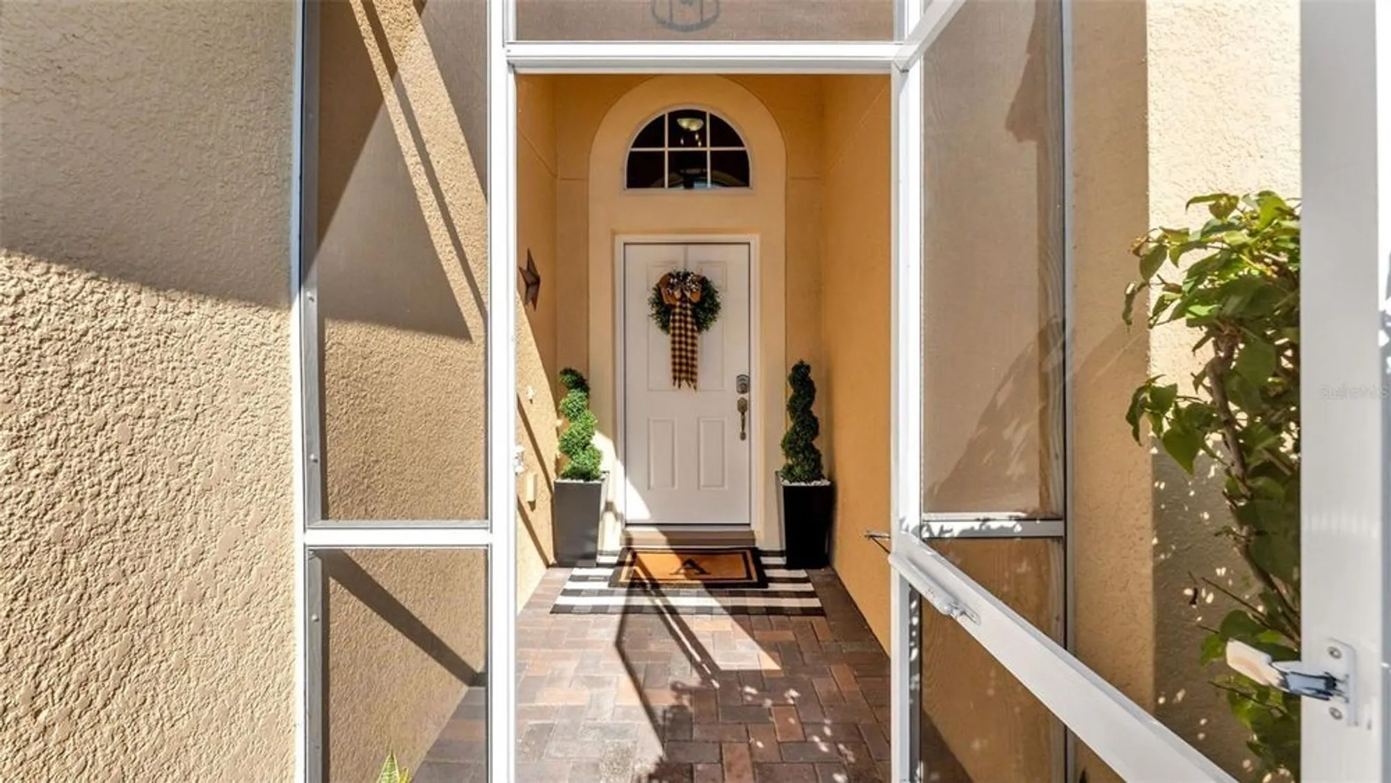 Property Slideshow image 16 of 80 | 4016 carteret dr, Winter Haven, FL, 33884