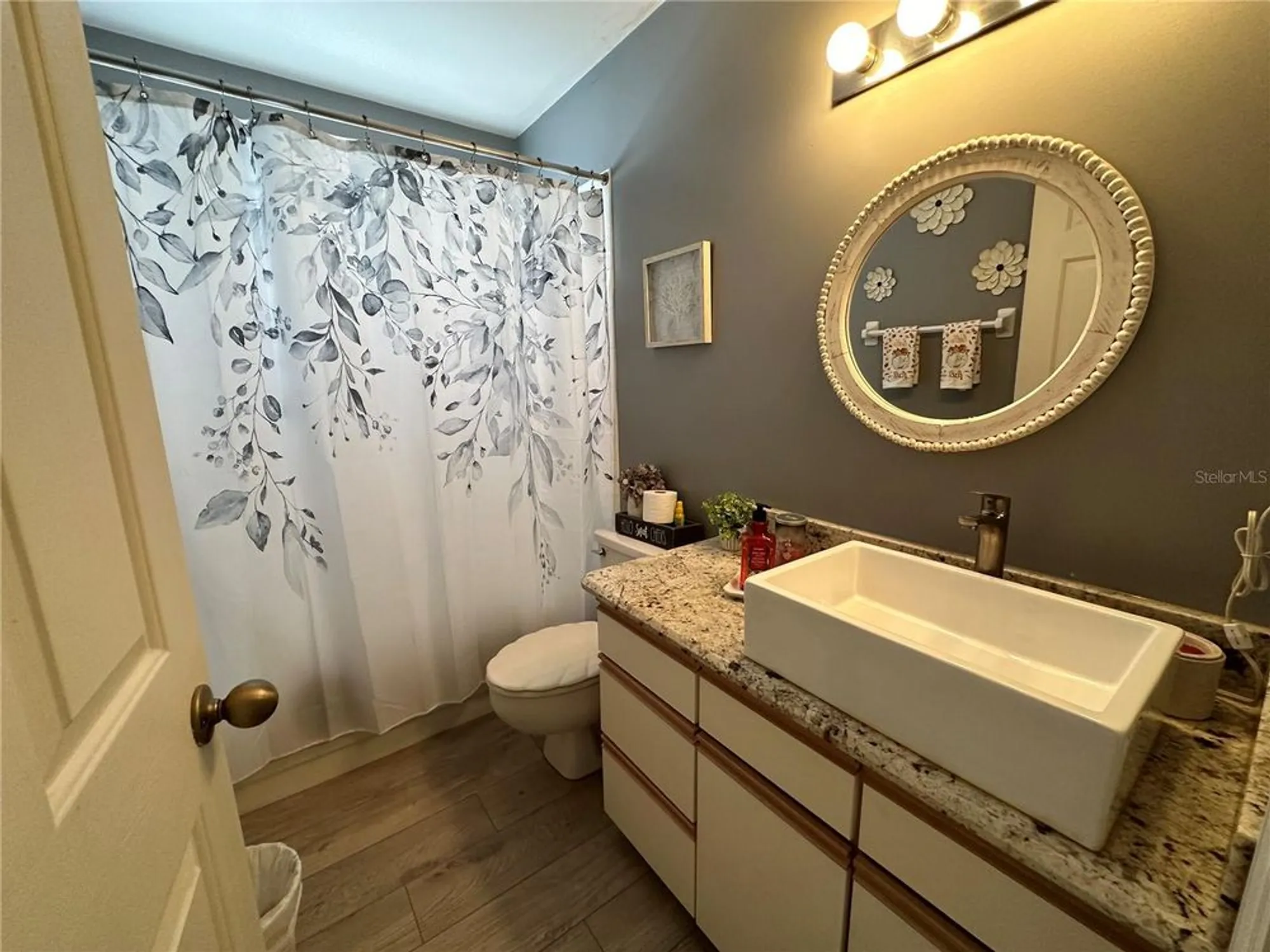 Property Slideshow image 26 of 31 | 25313 jasmine ct, Leesburg, FL, 34748