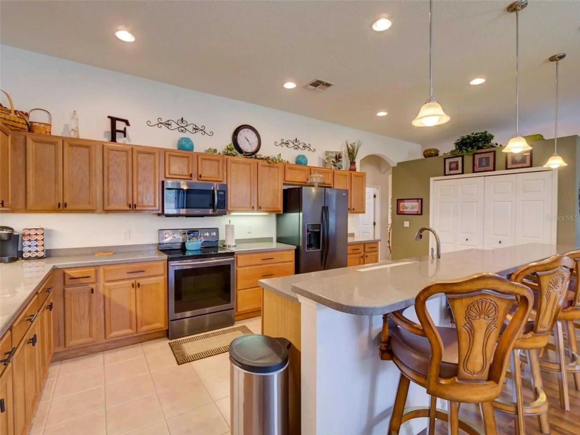 Property Slideshow image 12 of 30 | 25301 forest oak ct, Leesburg, FL, 34748