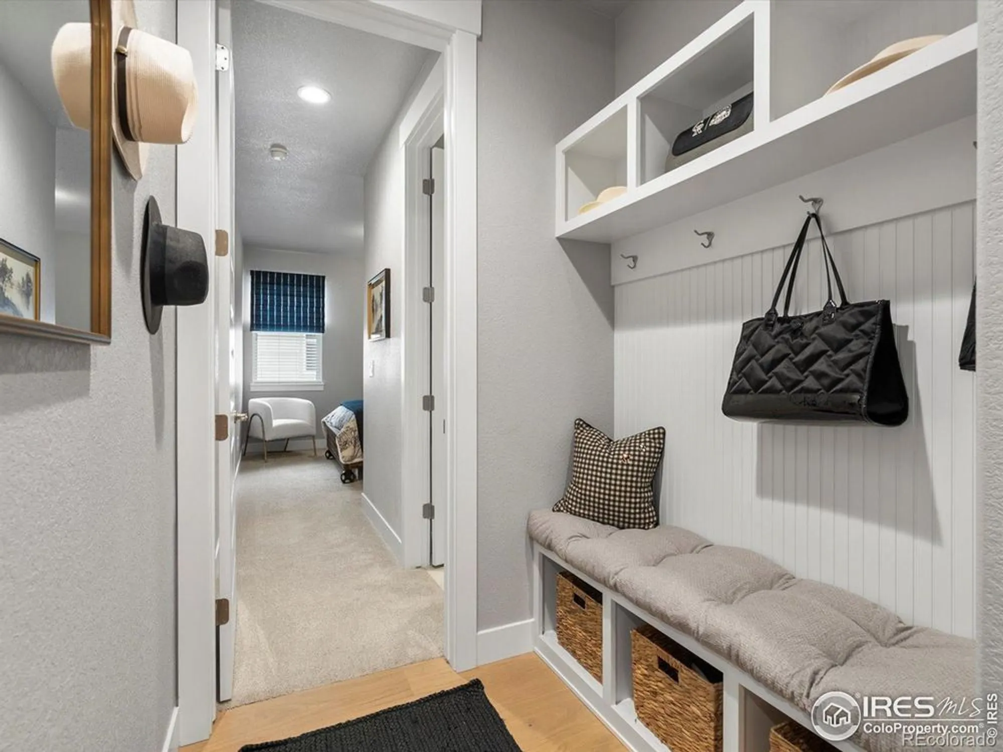 Property Slideshow image 28 of 39 | 9035 s shawnee ct, Aurora, CO, 80016