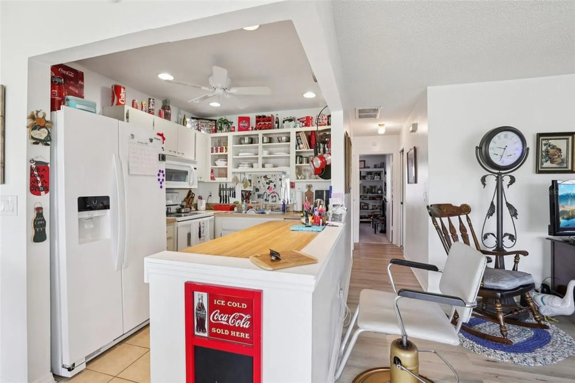 Property Slideshow image 10 of 55 | 2339 glenmore cir, Sun City Center, FL, 33573