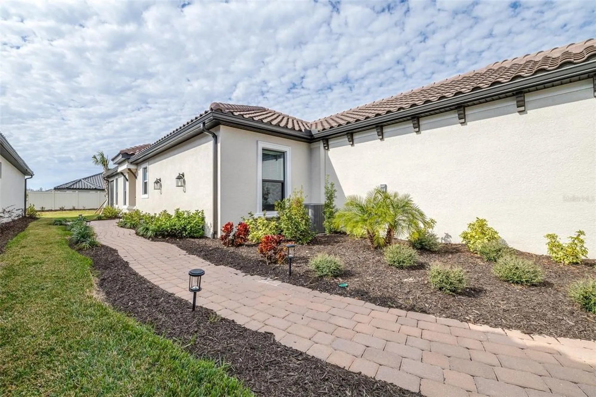 Property Slideshow image 11 of 60 | 4639 garofalo rd, Wesley Chapel, FL, 33543