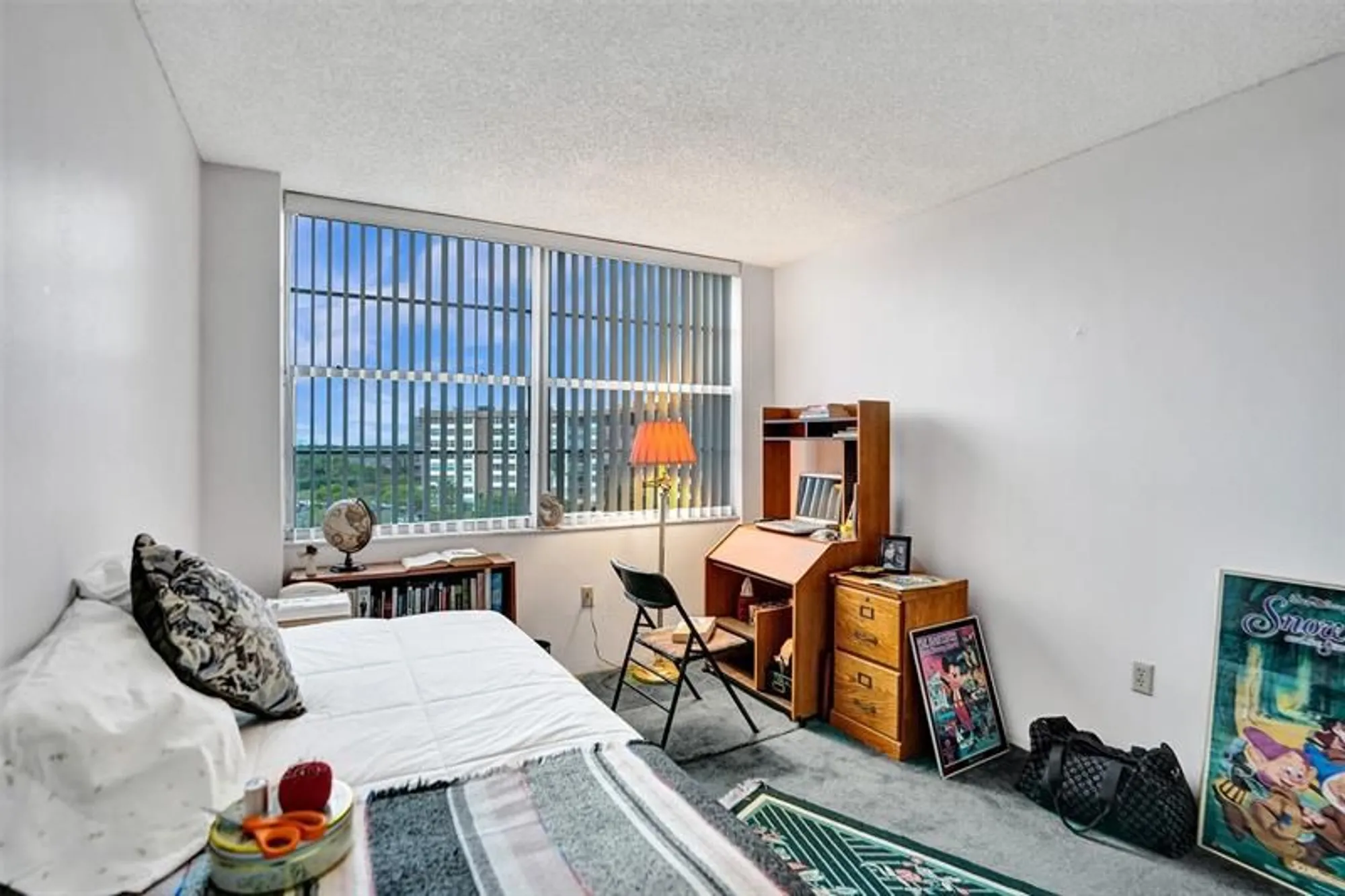 Property Slideshow image 26 of 71 | 1100 saint charles pl 612, Pembroke Pines, FL, 33026