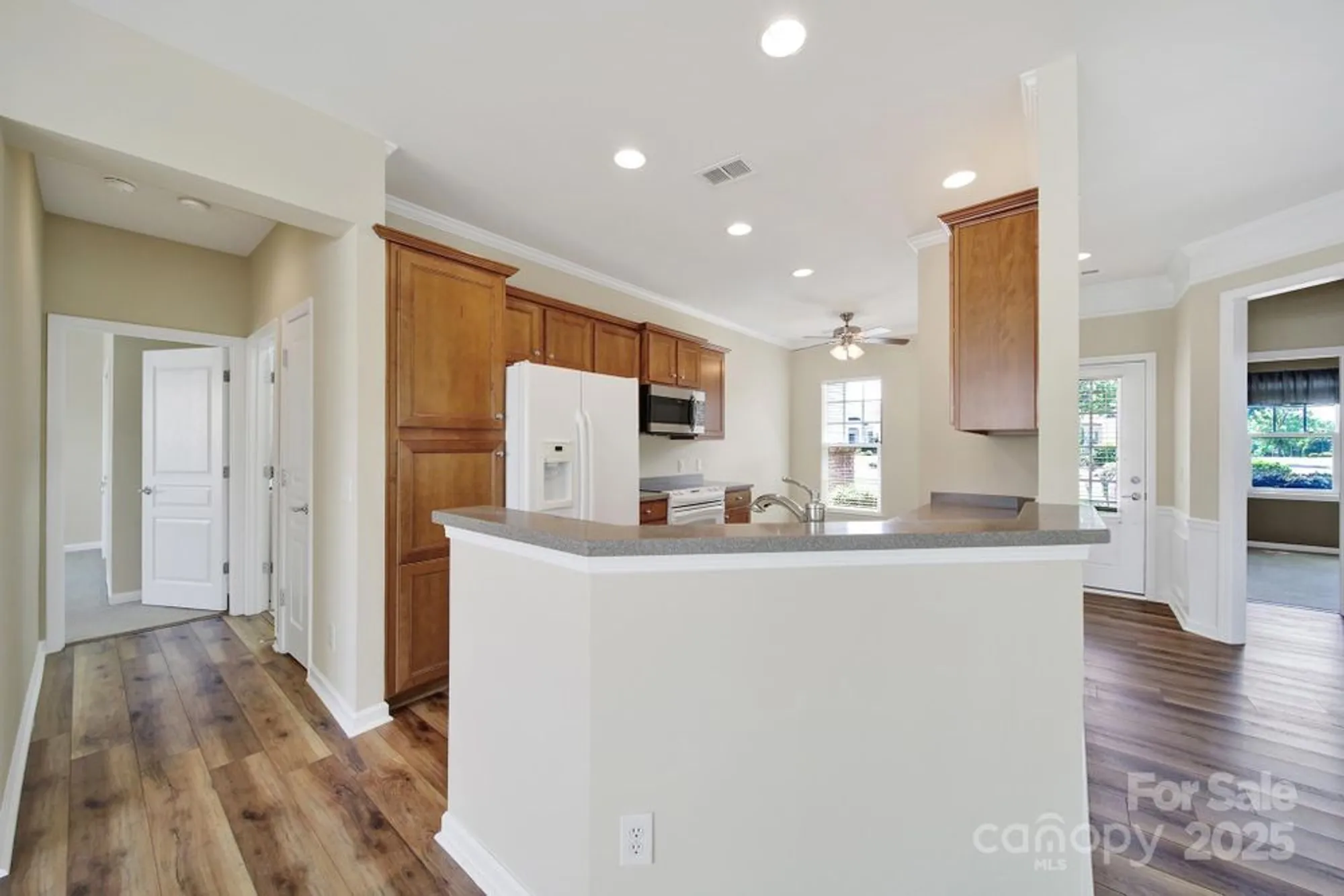 Property Slideshow image 10 of 41 | 28129 song sparrow ln, Fort Mill, SC, 29707
