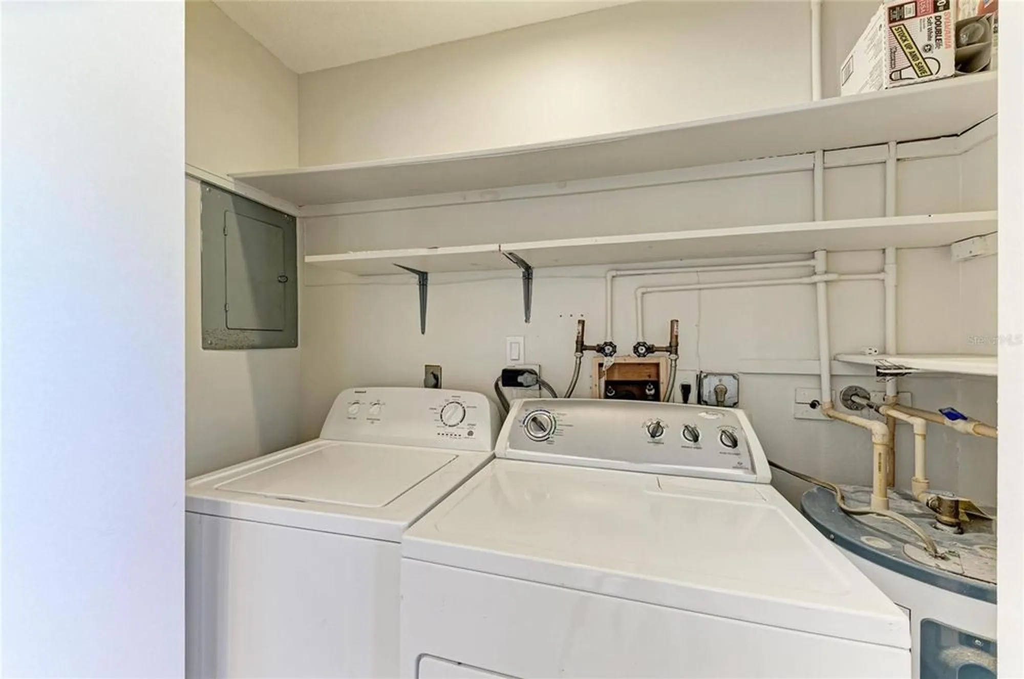 Property Slideshow image 28 of 34 | 2121 pueblo cir # v6, Sarasota, FL, 34231