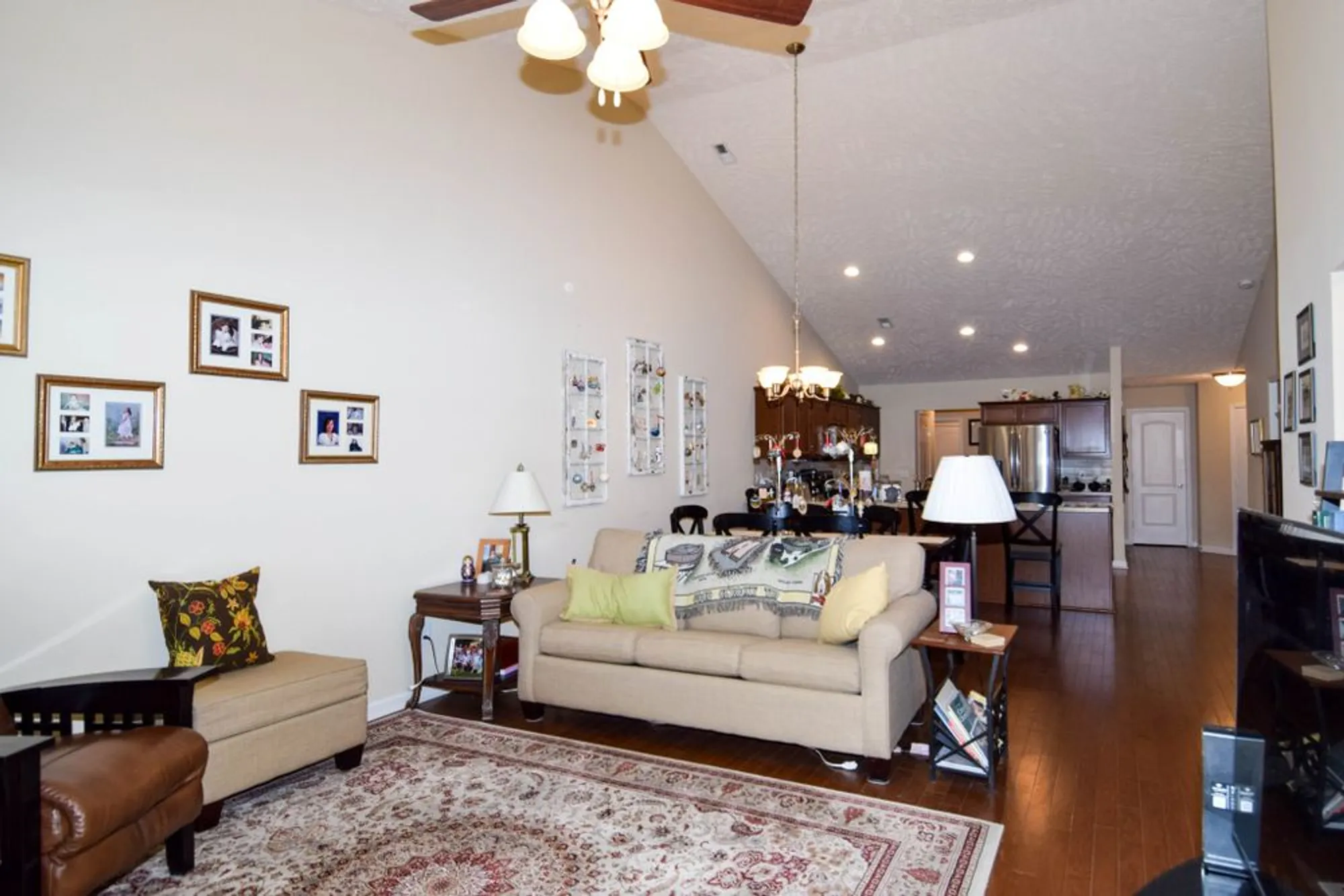 Property Slideshow image 32 of 43 | 395 devon chase hl 4703, Gallatin, TN, 37066