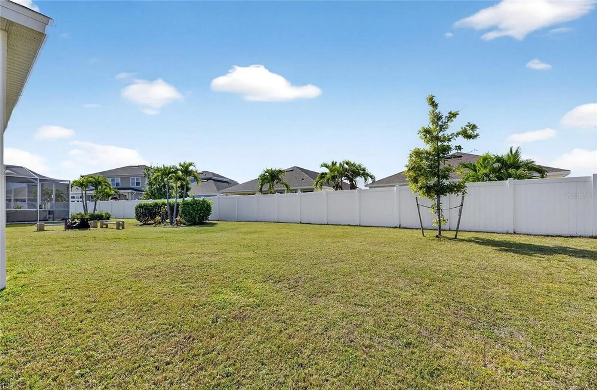 Property Slideshow image 53 of 91 | 324 blackrock ln, Apollo Beach, FL, 33572
