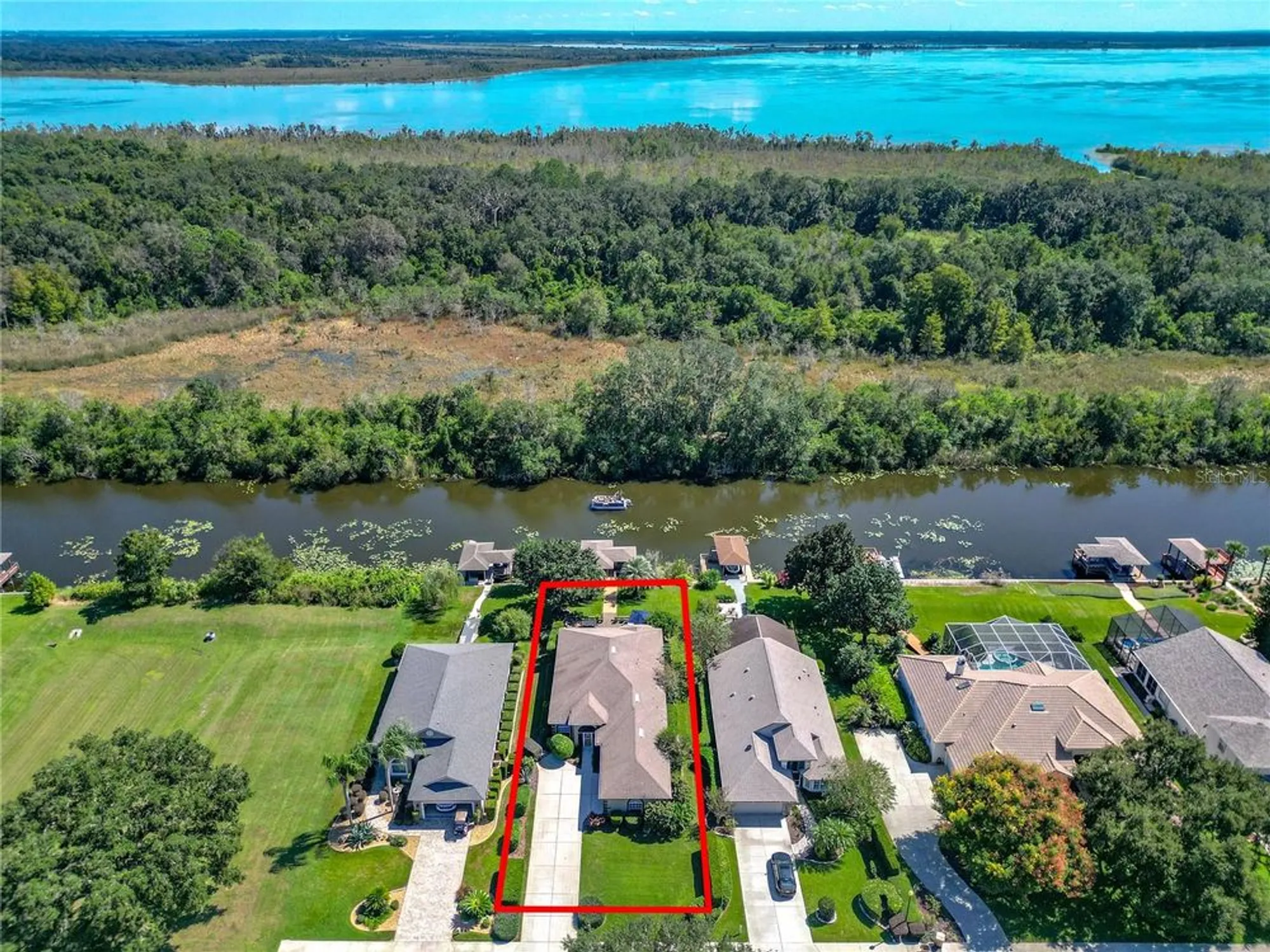 Property Slideshow image 41 of 50 | 6128 landings blvd, Lady Lake, FL, 32159