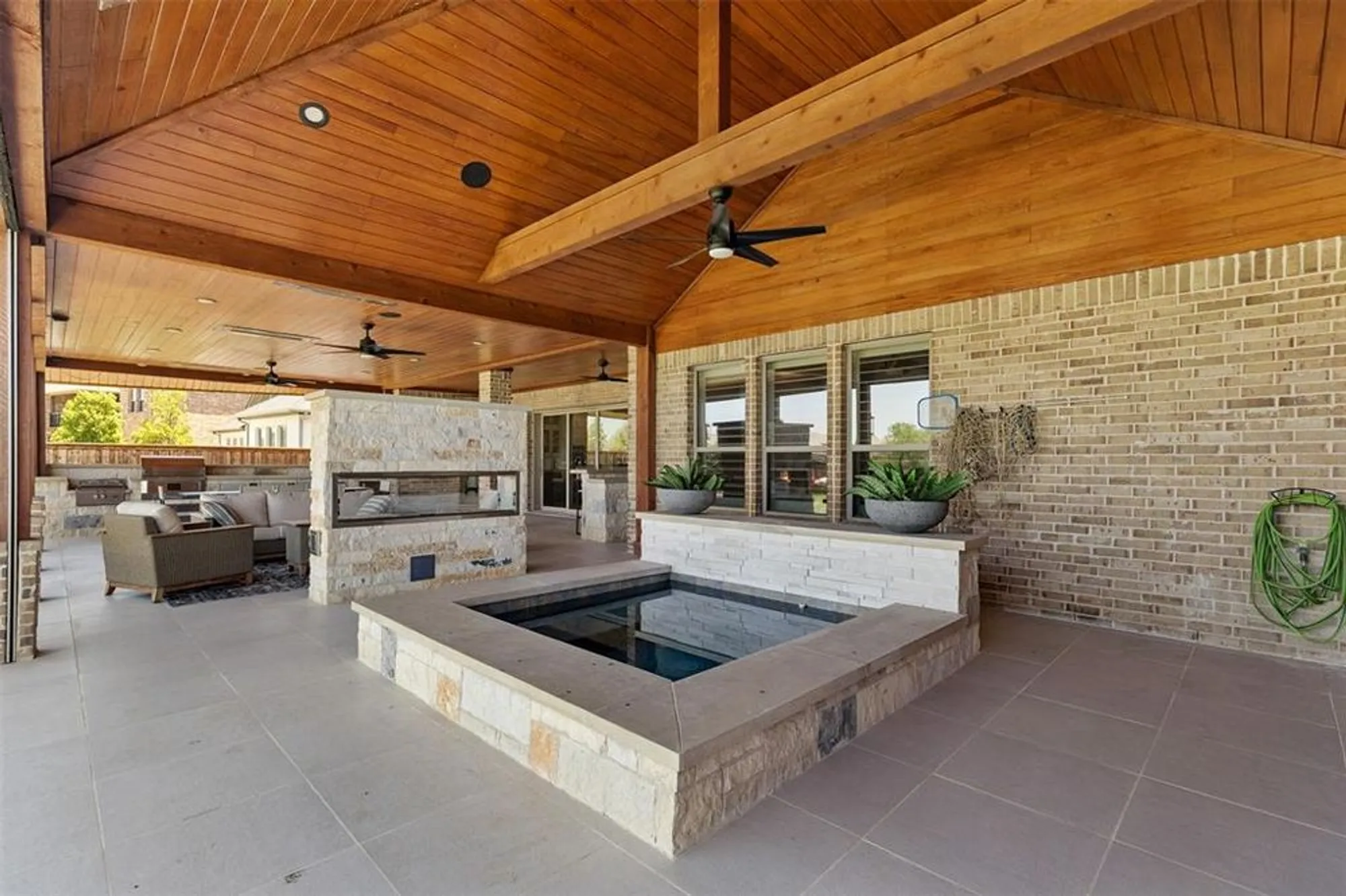 Property Slideshow image 3 of 40 | 7740 castlebridge, The Colony, TX, 75056