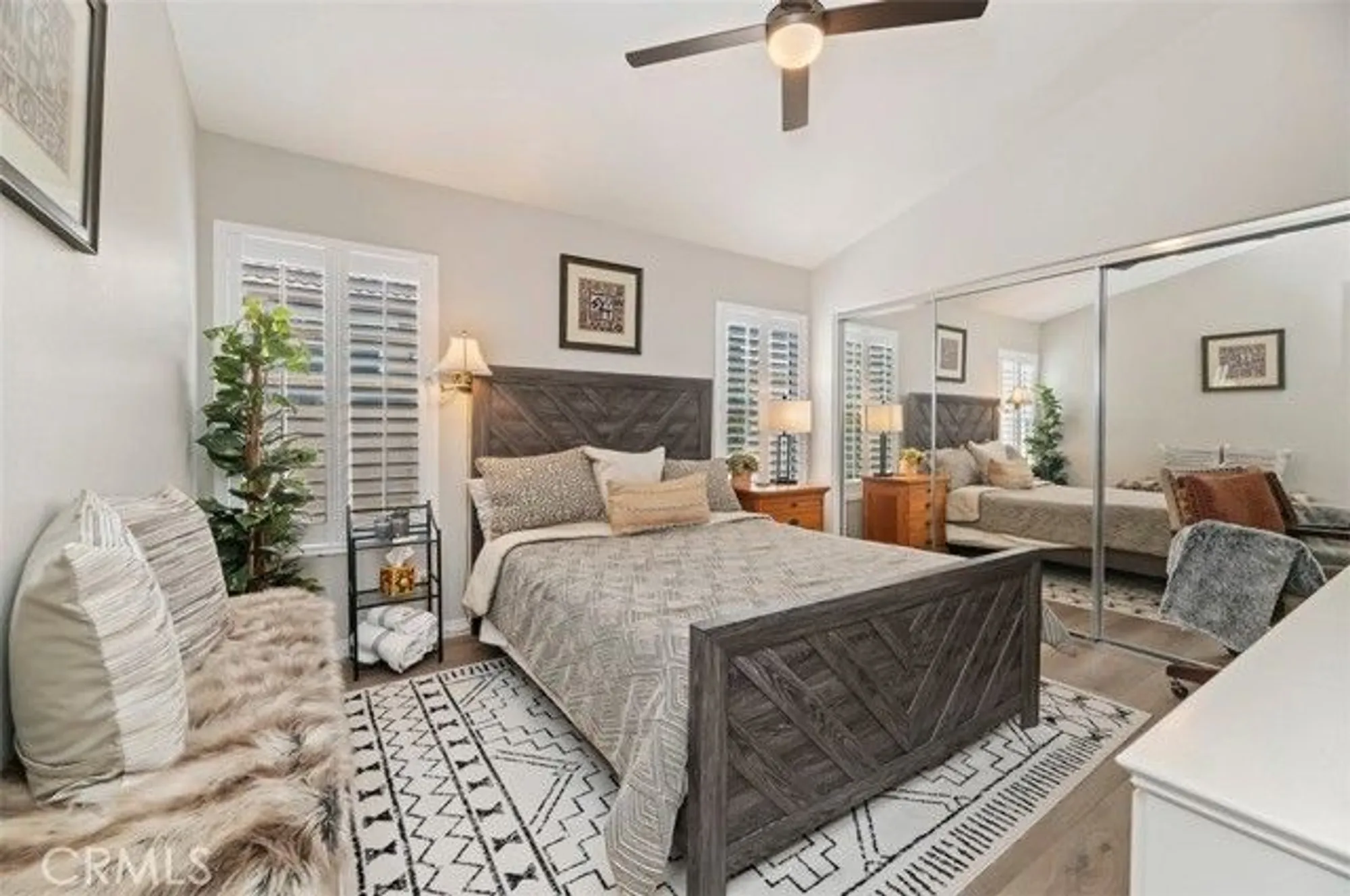 Property Slideshow image 21 of 59 | 23975 via pamilla, Murrieta, CA, 92562