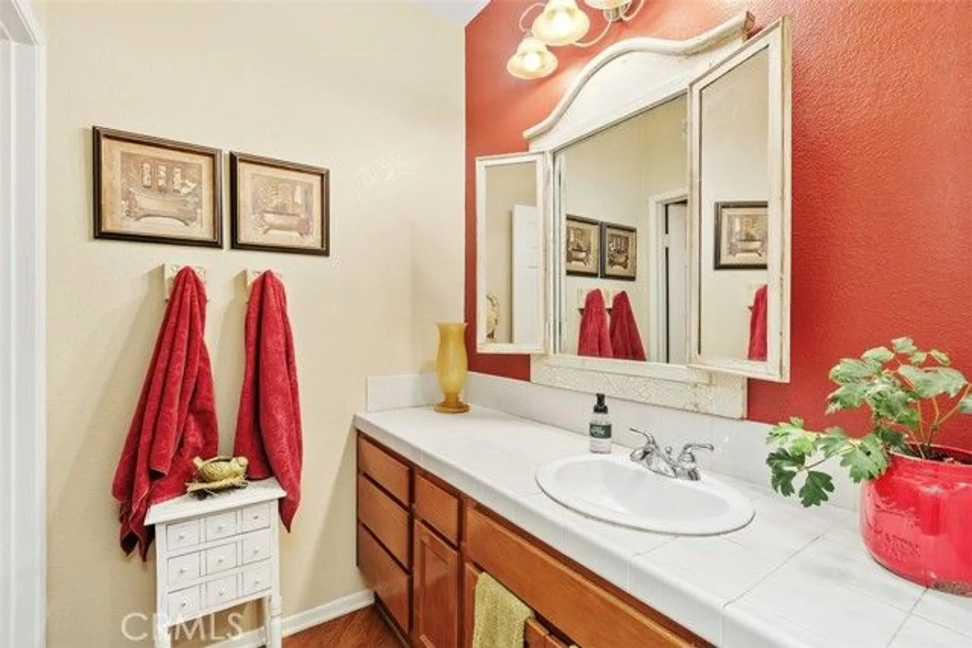 Property Slideshow image 13 of 50 | 29438 bentcreek ct, Menifee, CA, 92584