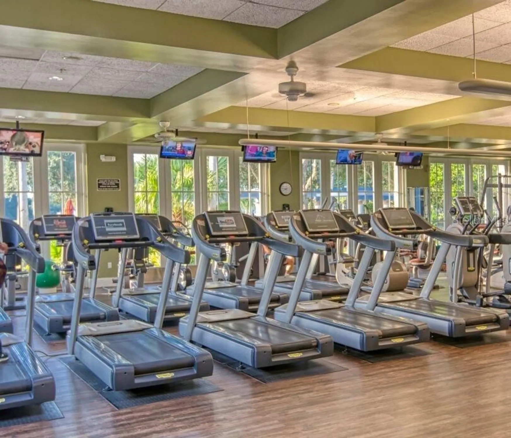 Property Slideshow image 23 of 24 | 627 vineyard way, Poinciana, FL, 34759