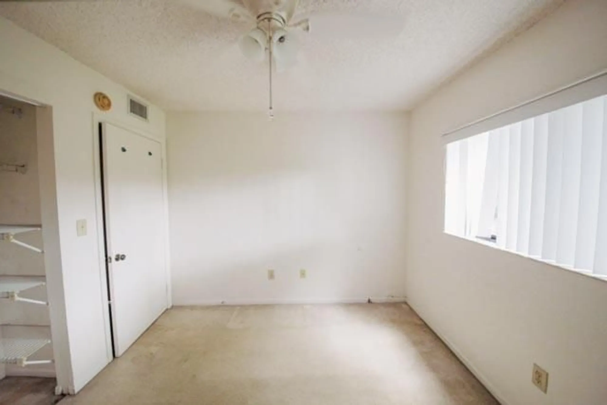 Property Slideshow image 8 of 14 | 10753 w clairmont cir 106, Tamarac, FL, 33321