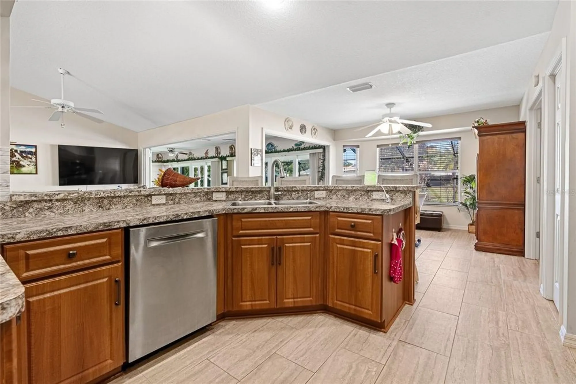 Property Slideshow image 33 of 54 | 3773 e lake todd dr, Hernando, FL, 34442