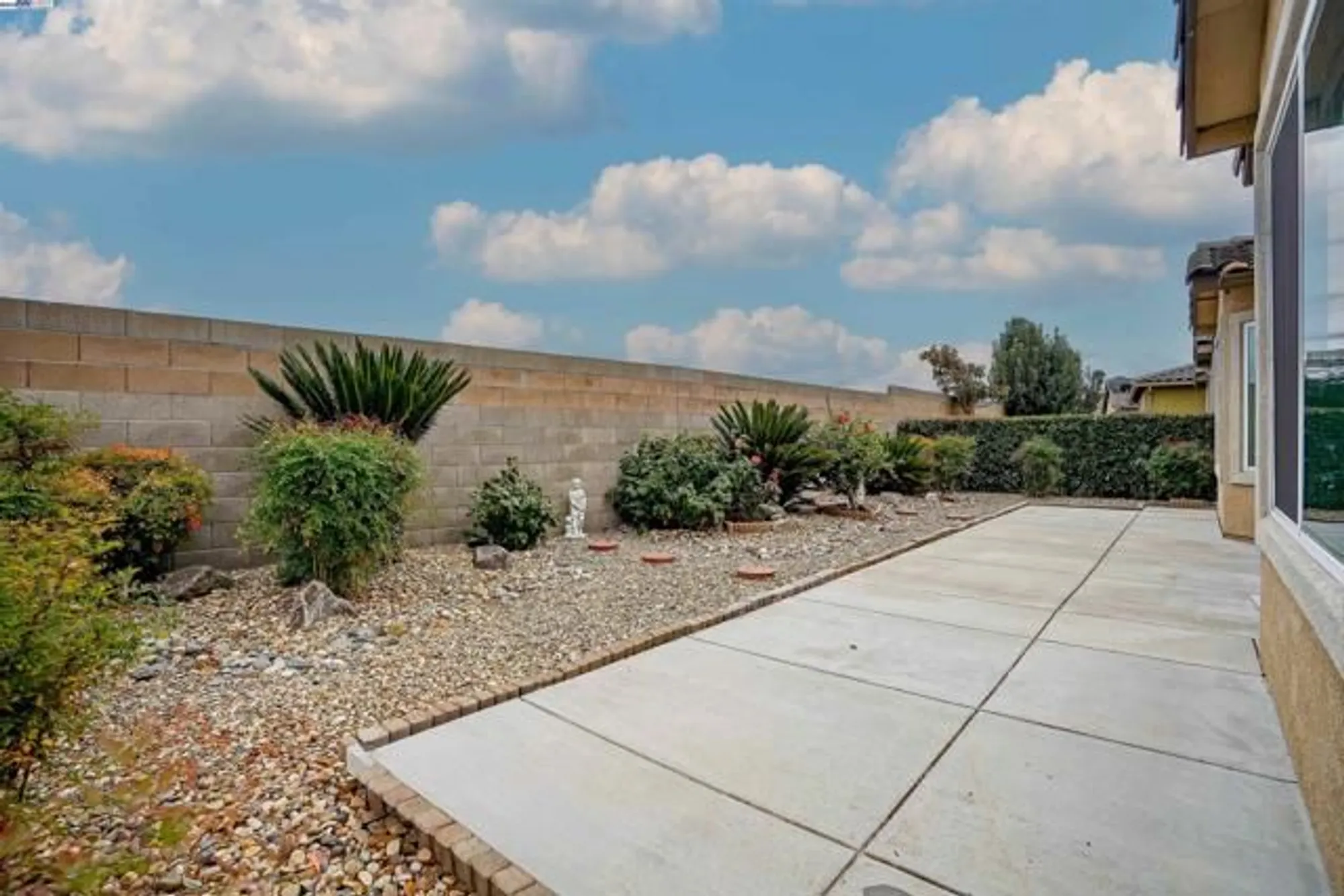 Property Slideshow image 24 of 40 | 422 saddle rock ln, Rio Vista, CA, 94571