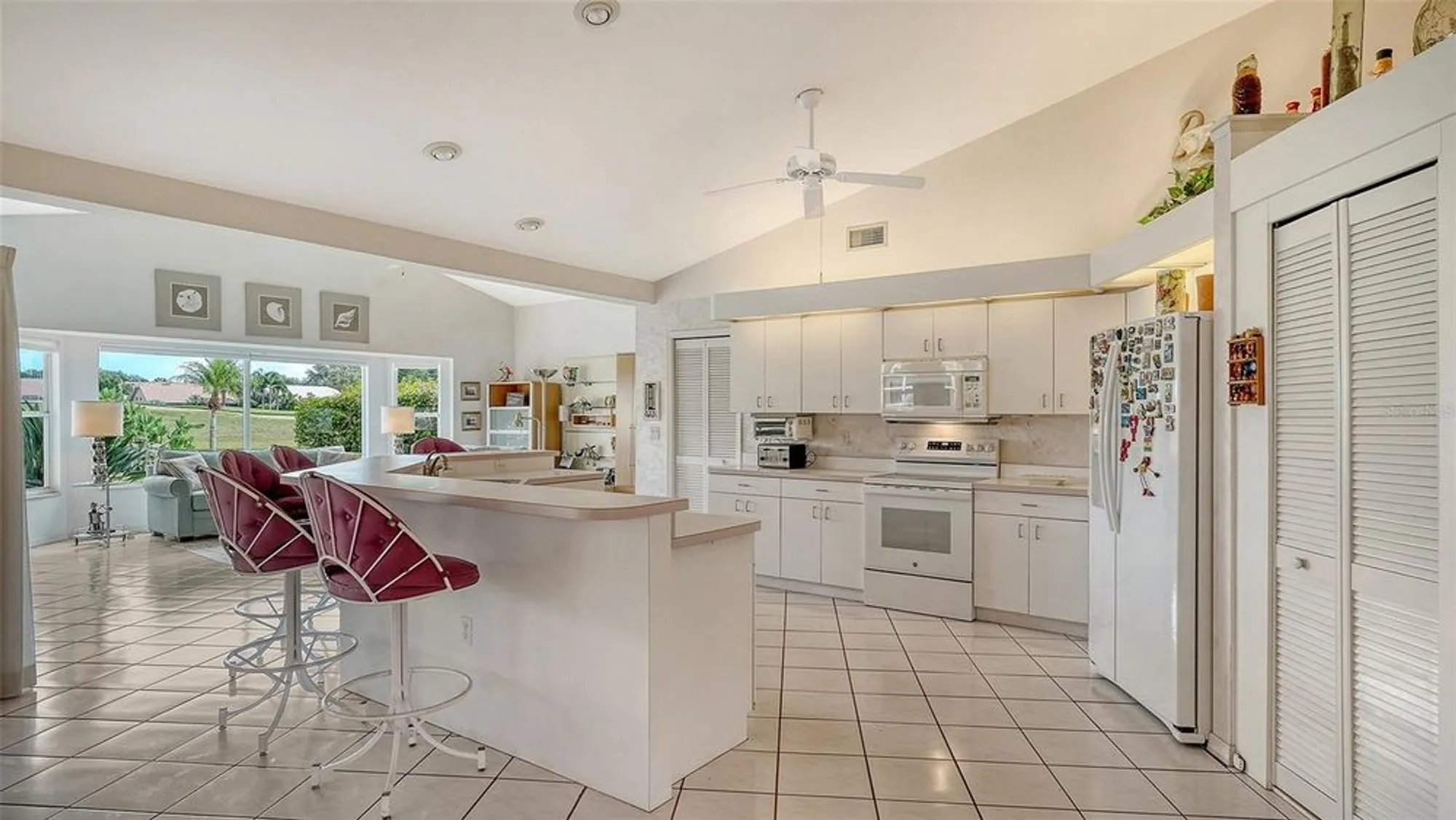 Property Slideshow image 15 of 66 | 6803 drewrys blf, Bradenton, FL, 34203