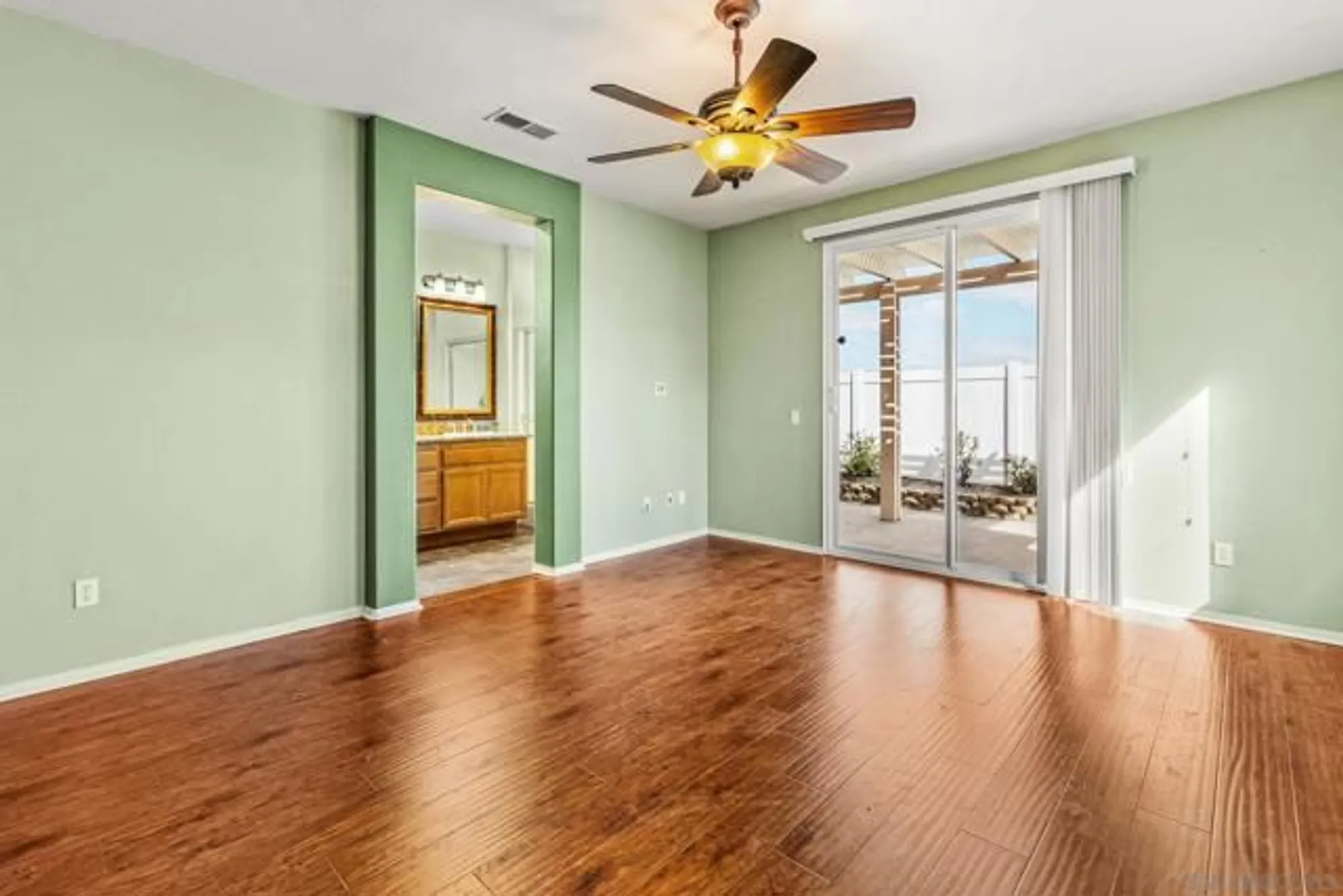 Property Slideshow image 8 of 26 | 26684 rim creek path, Menifee, CA, 92584