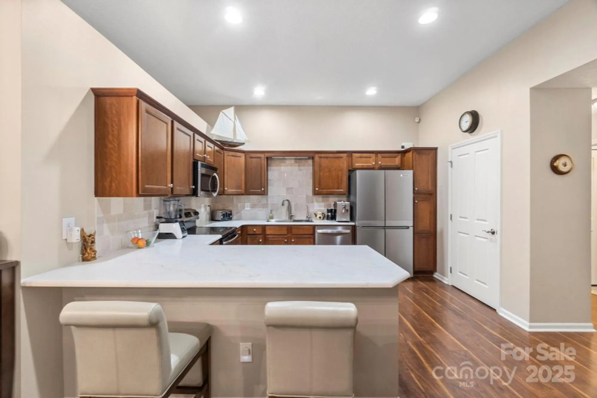 Property Slideshow image 8 of 31 | 2459 coltsview ln, Matthews, NC, 28105