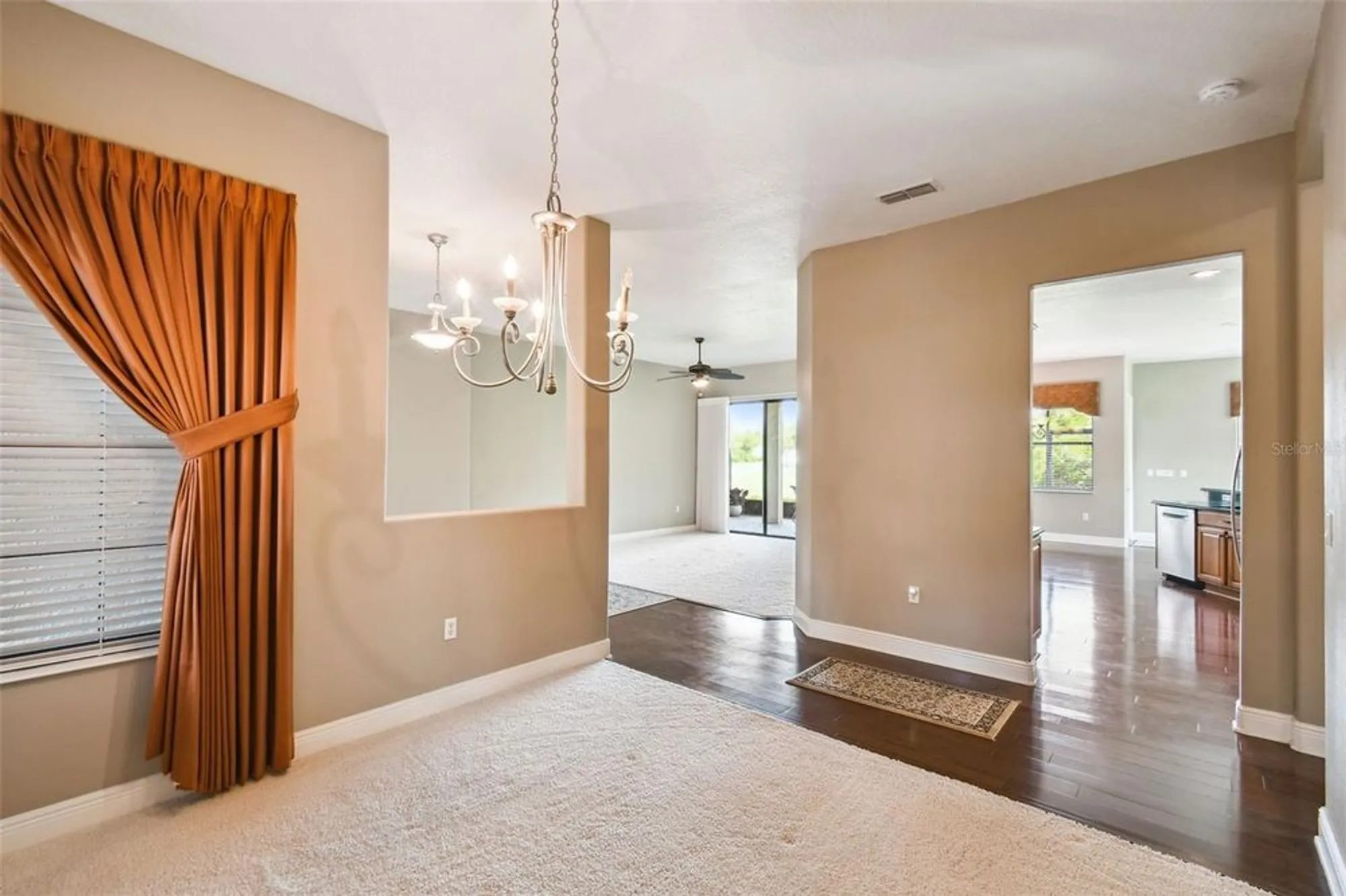 Property Slideshow image 10 of 57 | 313 santa barbara ln, Kissimmee, FL, 34759