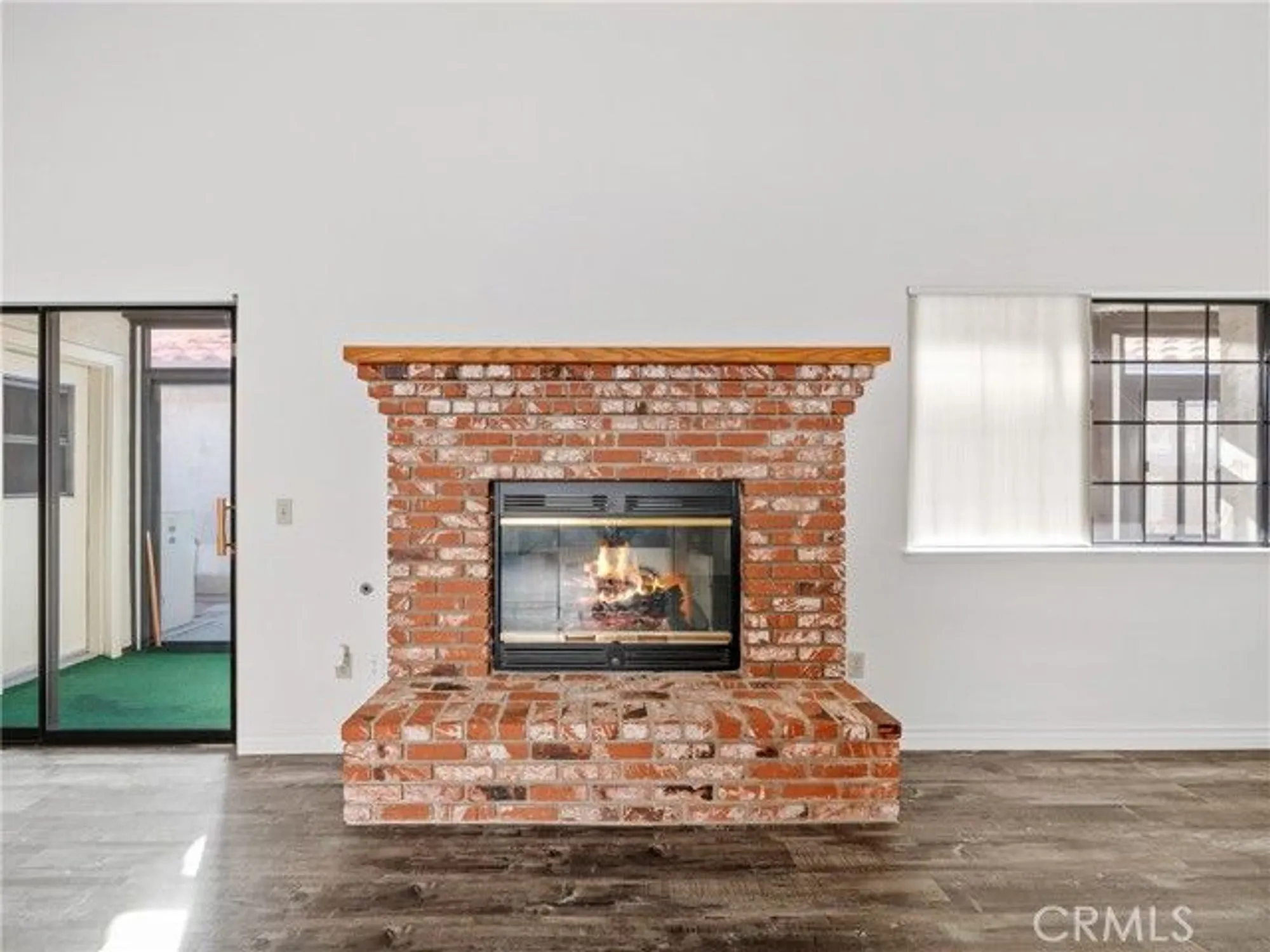 Property Slideshow image 9 of 37 | 19246 pine way, Apple Valley, CA, 92308