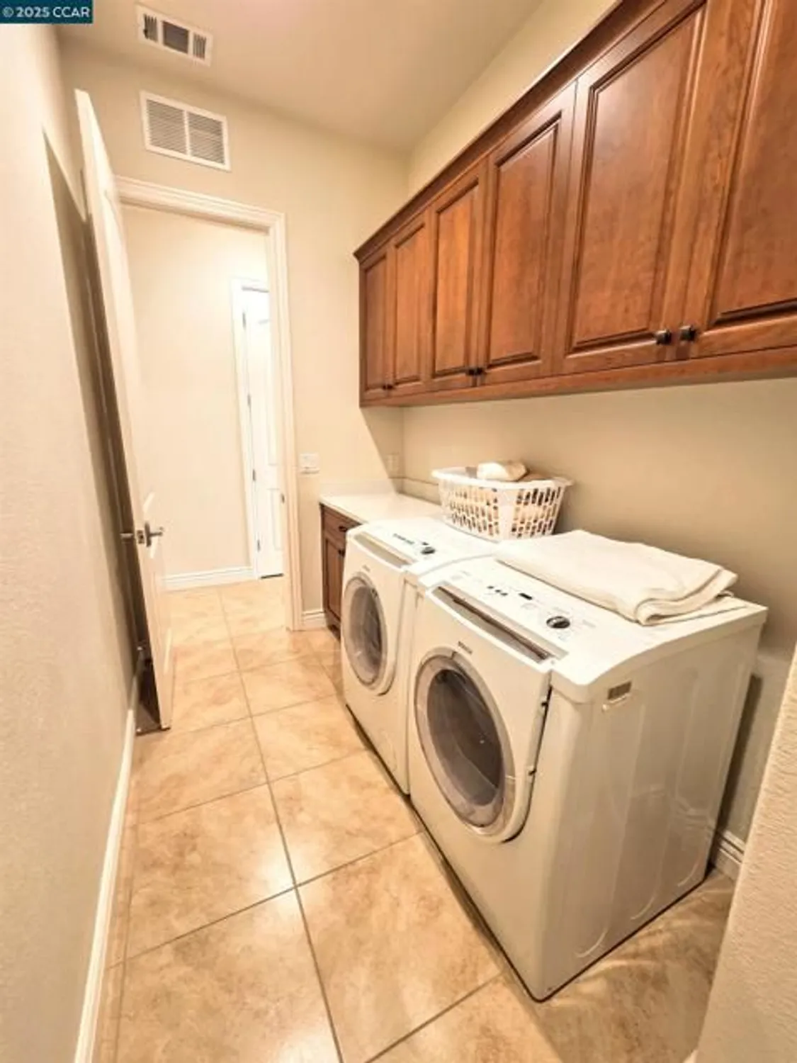 Property Slideshow image 16 of 33 | 1735 veneto ln, Brentwood, CA, 94513