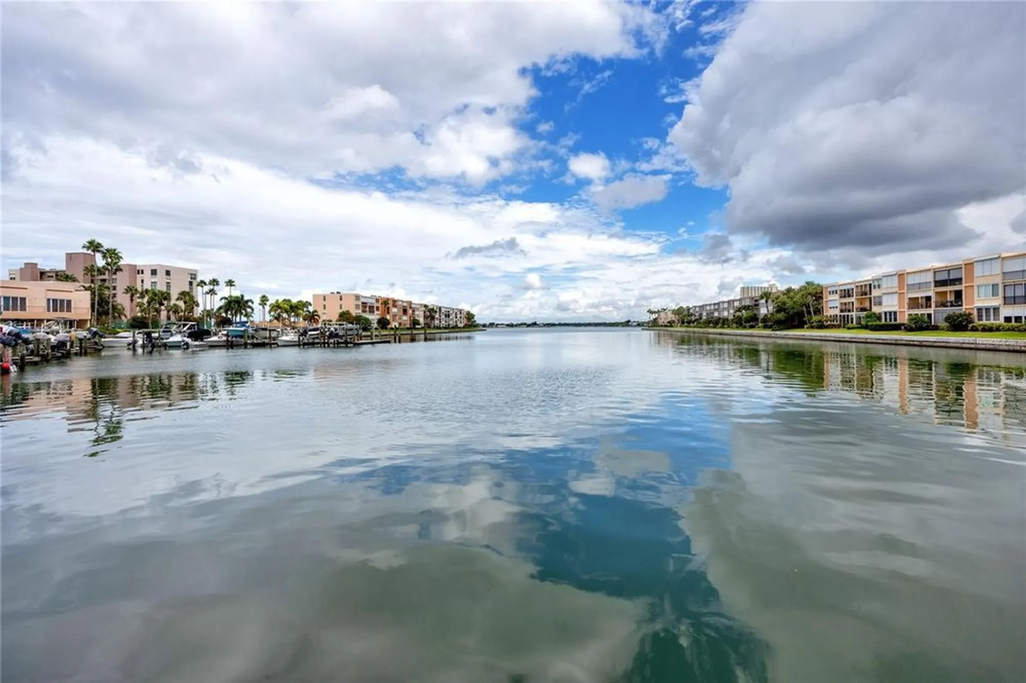 Property Slideshow image 41 of 54 | 7300 sun island dr 706, South Pasadena, FL, 33707