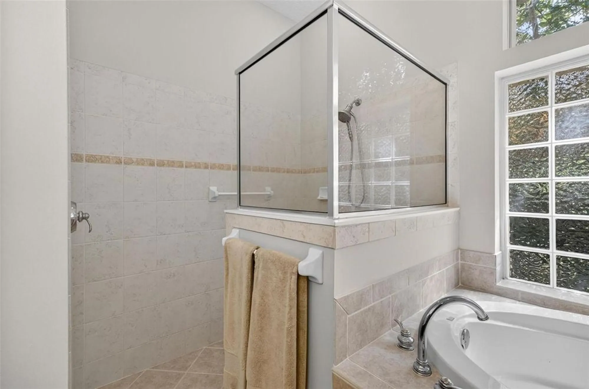 Property Slideshow image 28 of 79 | 21 n village dr, Palm Coast, FL, 32137