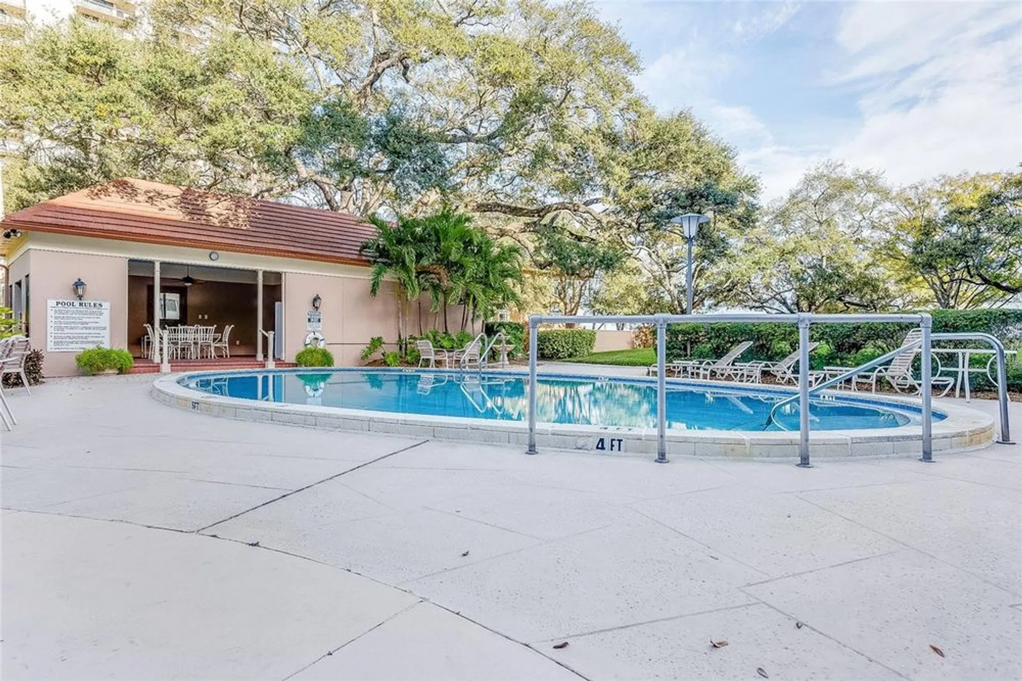 Property Slideshow image 29 of 37 | 2407 s ardson pl unit 601, Tampa, FL, 33629
