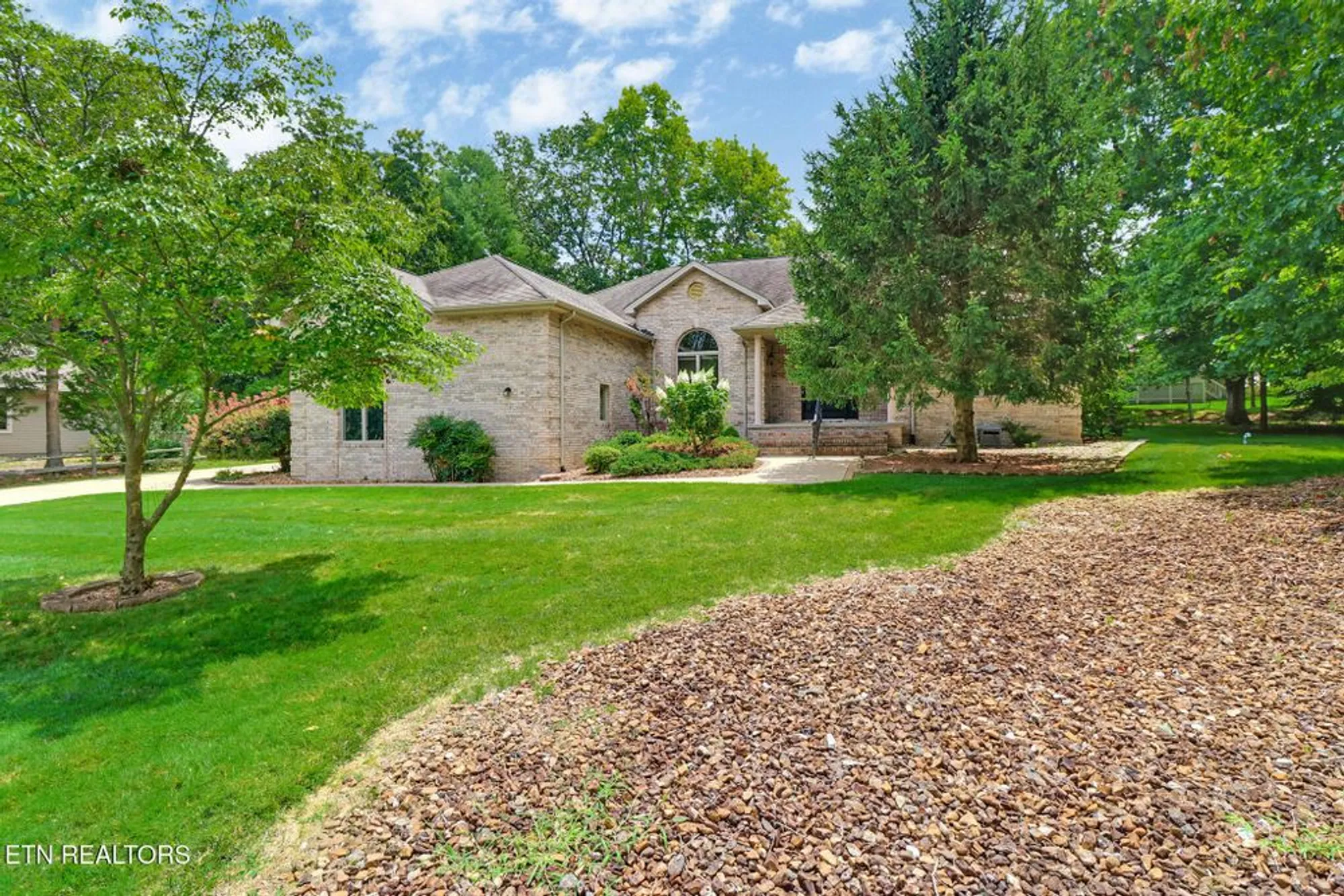 Property Slideshow image 2 of 35 | 163 havenridge cir, Crossville, TN, 38558