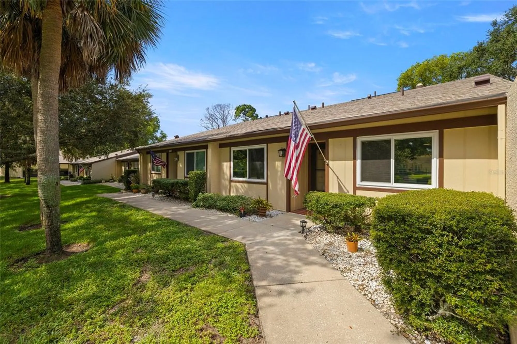 Property Slideshow image 2 of 41 | 8330 high point cir apt 6, Port Richey, FL, 34668