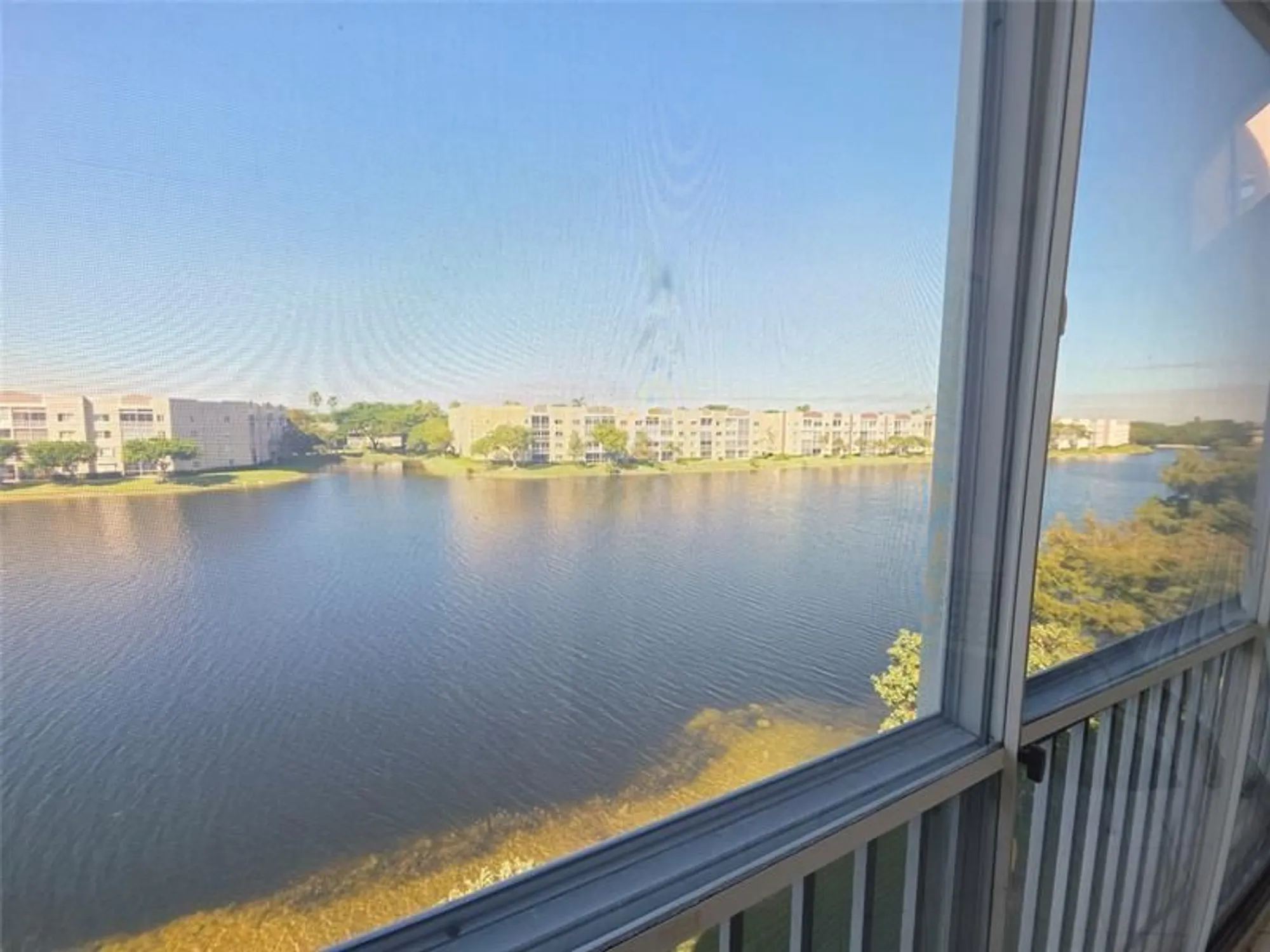 Property Slideshow image 4 of 29 | 7593 granville dr 411, Tamarac, FL, 33321