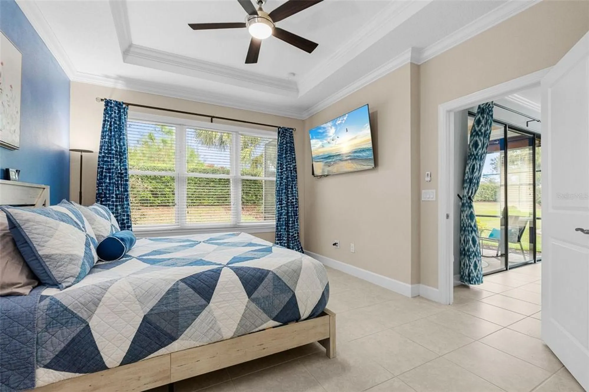 Property Slideshow image 15 of 59 | 10413 highland park pl, Palmetto, FL, 34221