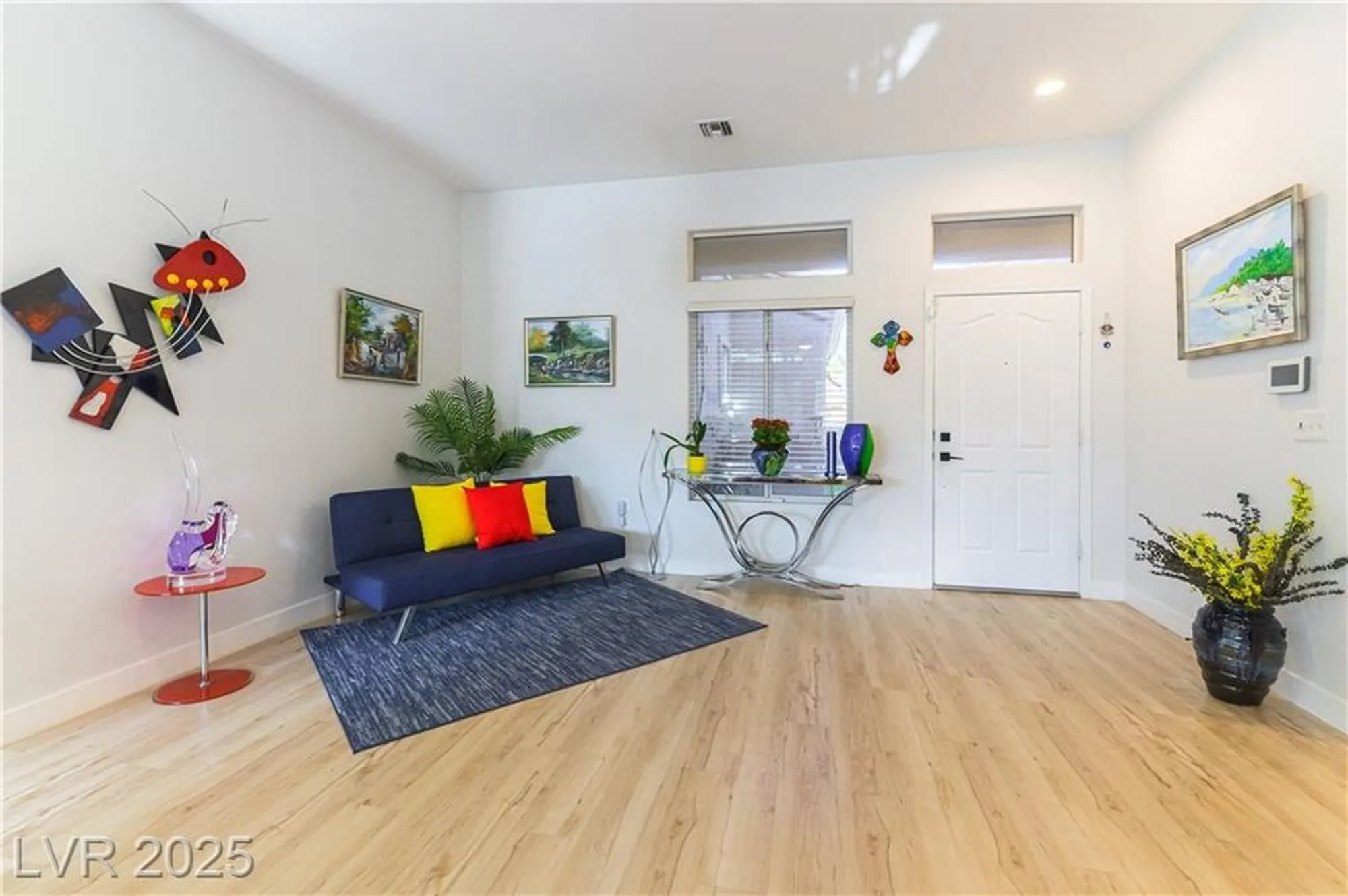 Property Slideshow image 4 of 27 | 2011 sun cliffs st, Las Vegas, NV, 89134