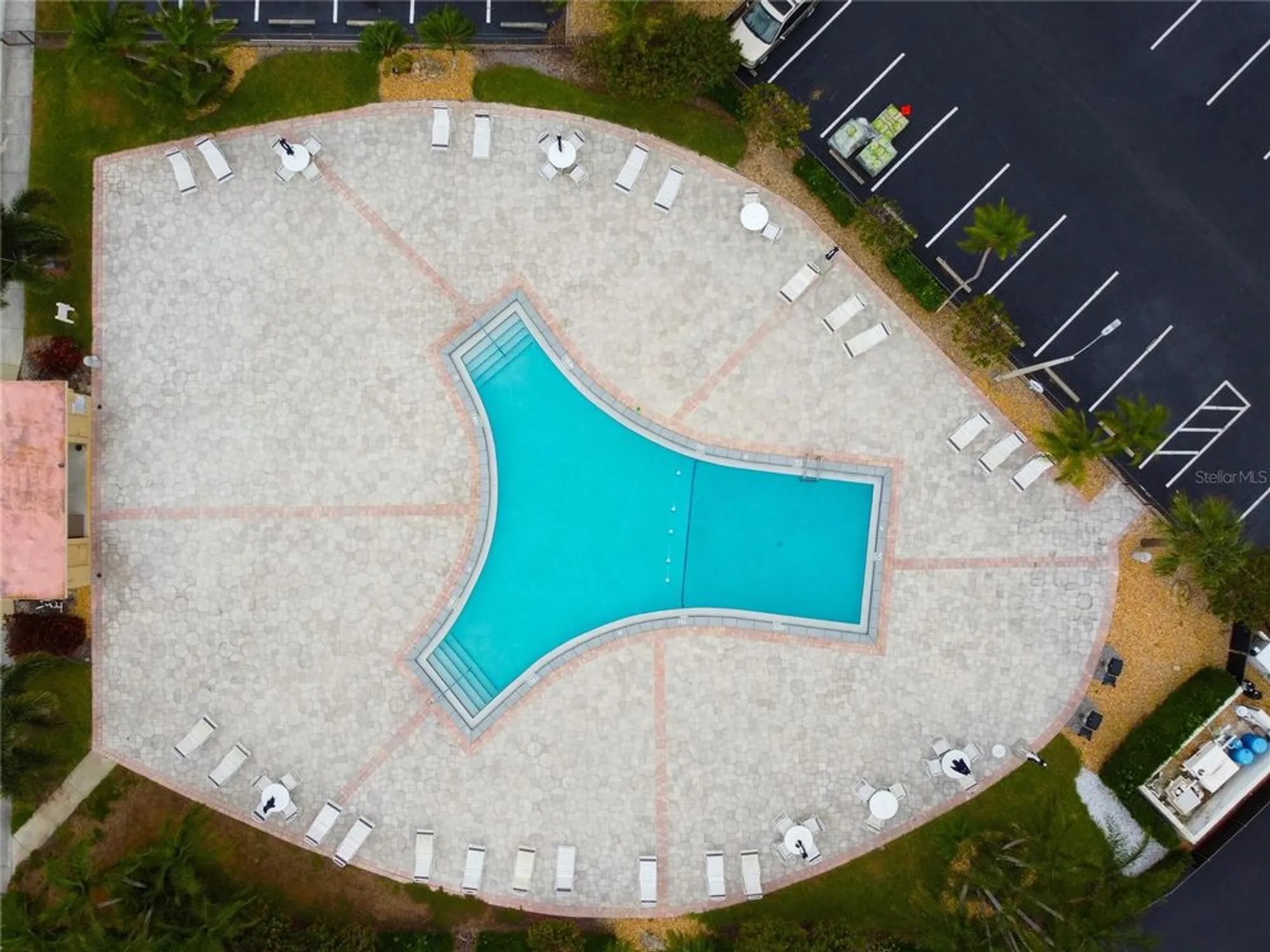 Property Slideshow image 31 of 41 | 7540 bay island dr 251, South Pasadena, FL, 33707