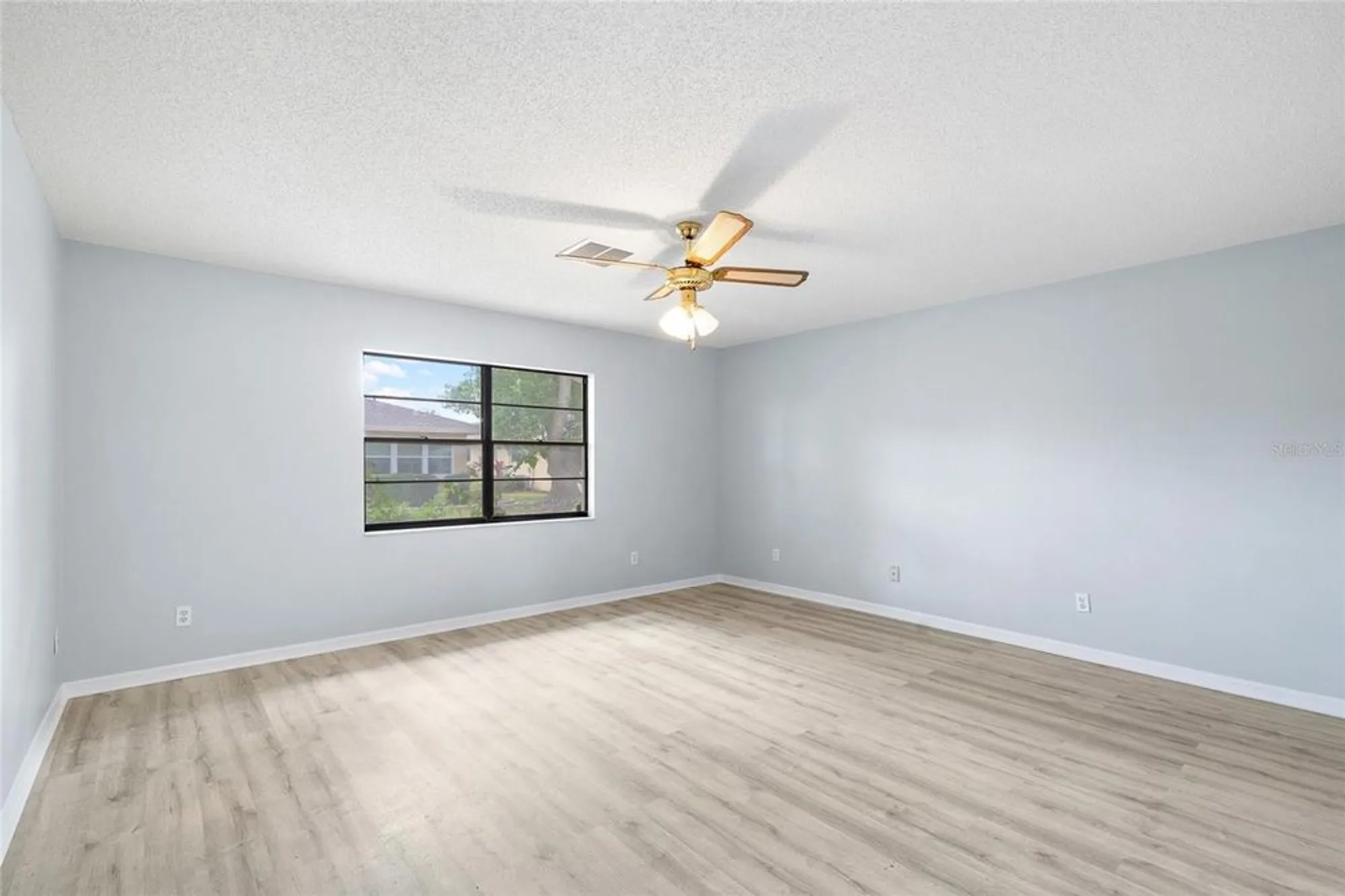 Property Slideshow image 22 of 33 | 1530 ingram dr # 1530, Sun City Center, FL, 33573