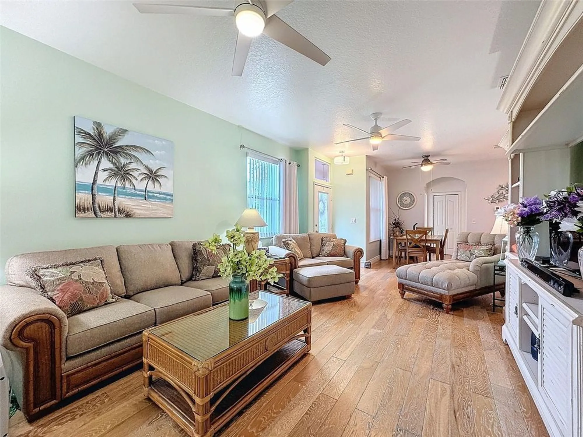 Property Slideshow image 13 of 57 | 11723 foxworth ln, New Port Richey, FL, 34654