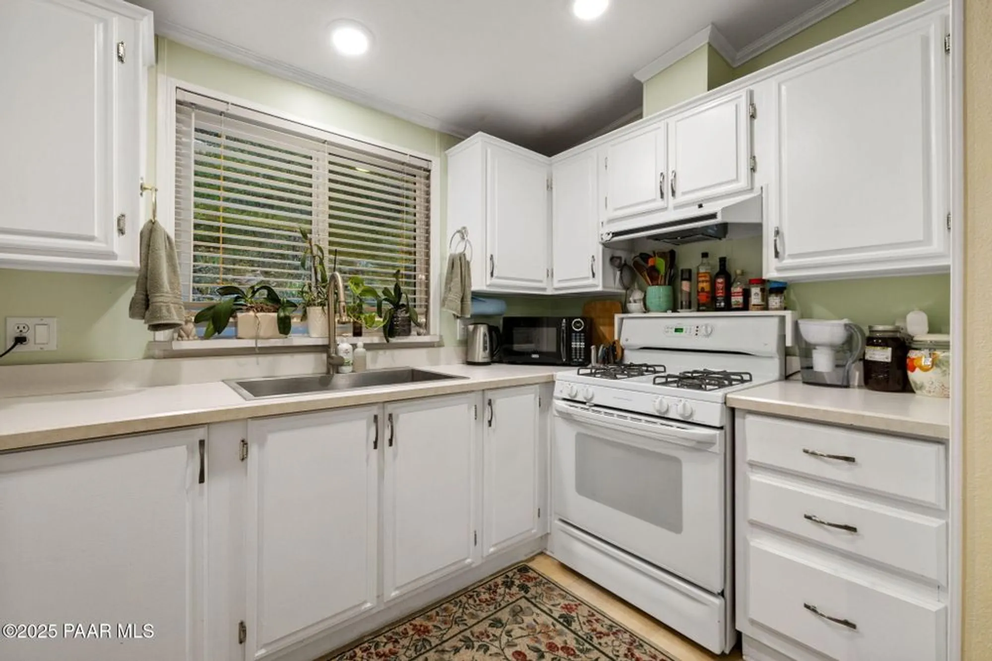 Property Slideshow image 23 of 35 | 2499 hilltop rd, Prescott, AZ, 86301