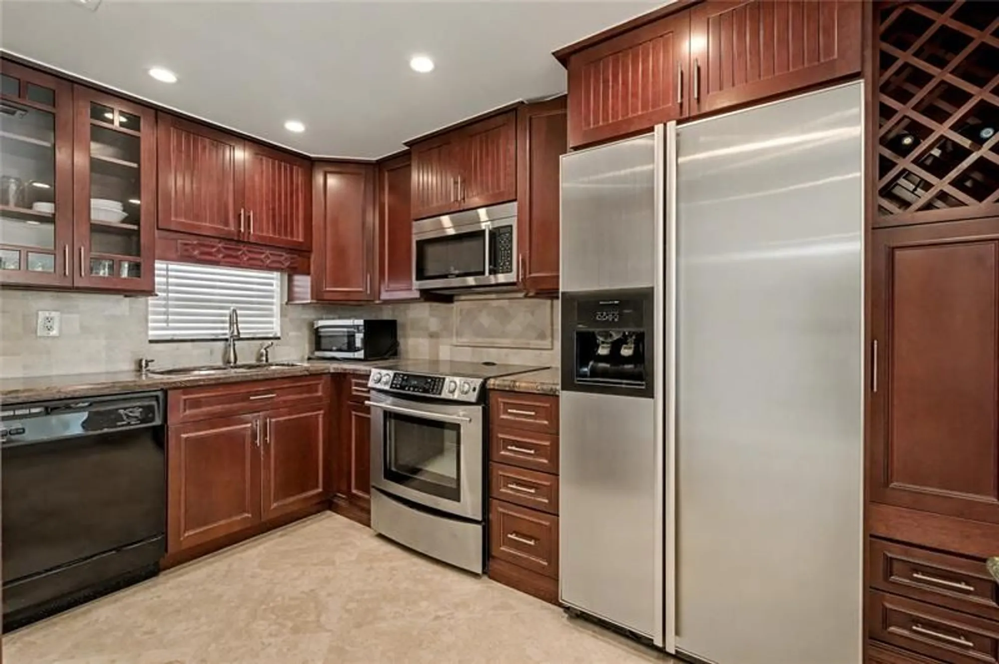 Property Slideshow image 1 of 56 | 9320 s hollybrook lake dr 103, Pembroke Pines, FL, 33025