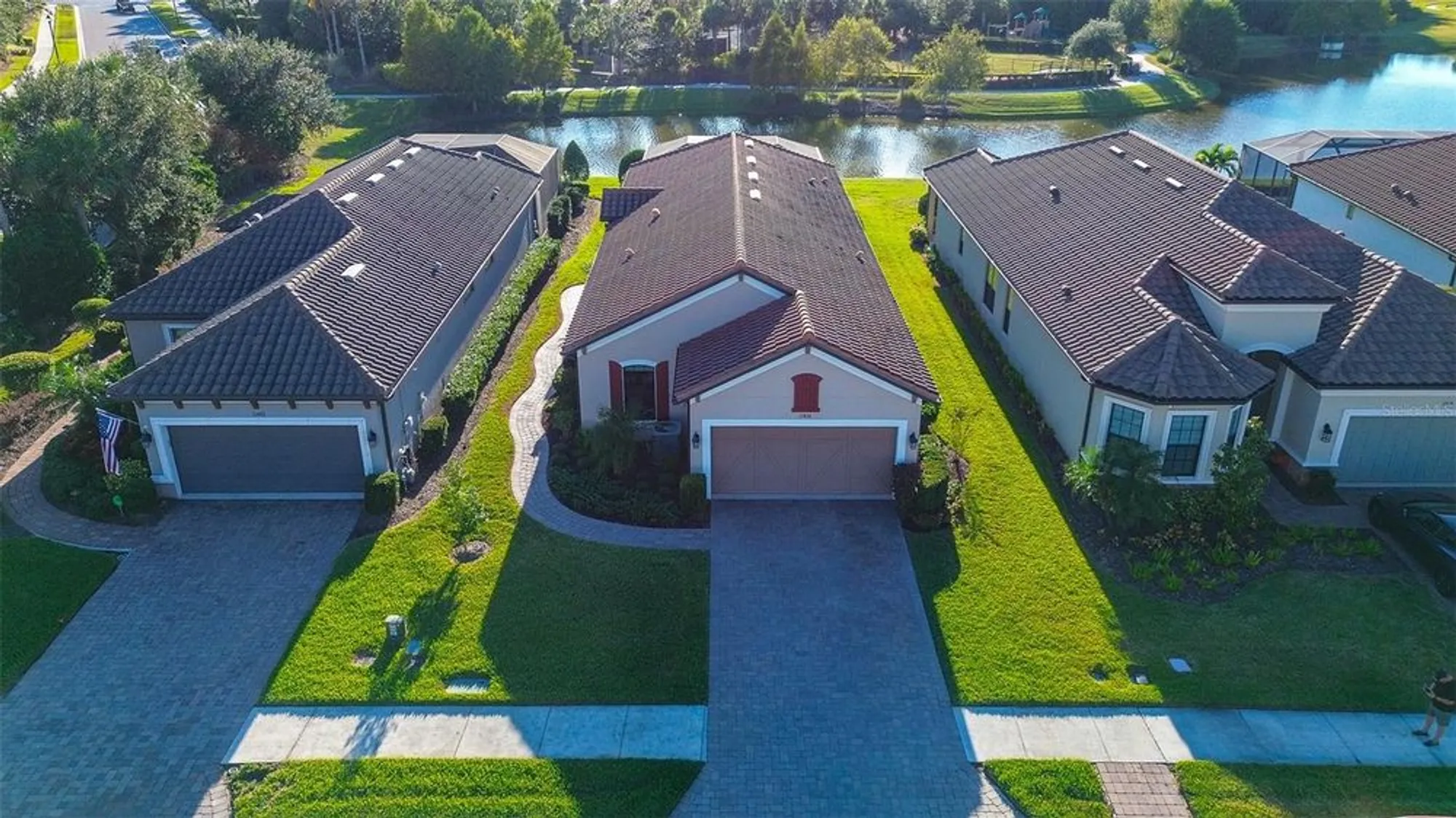 Property Slideshow image 6 of 49 | 11426 juglans dr, Odessa, FL, 33556