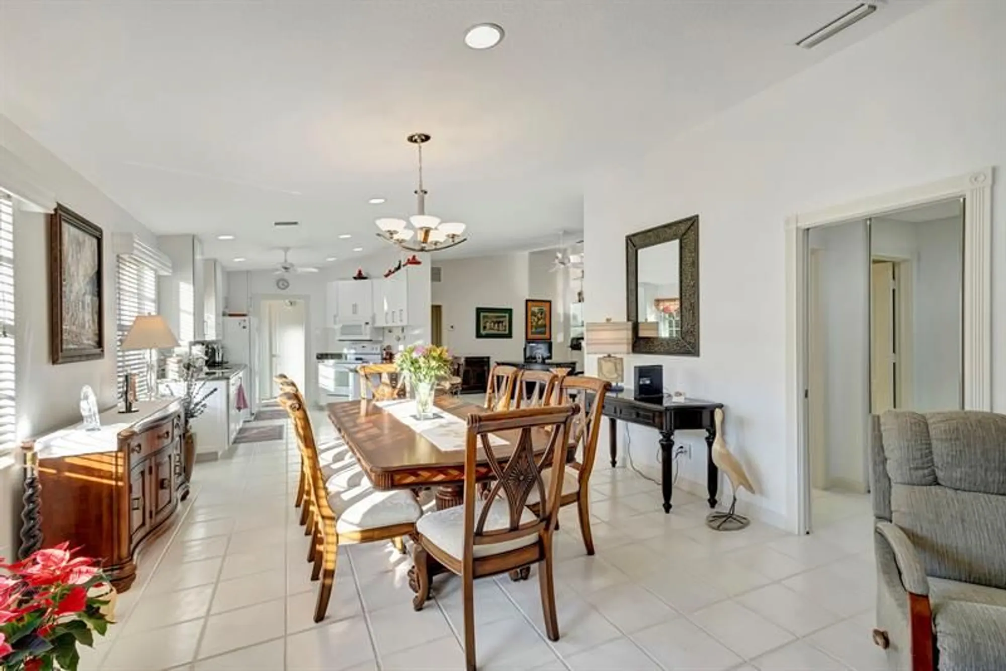 Property Slideshow image 22 of 45 | 7028 gila ln, West Palm Beach, FL, 33411