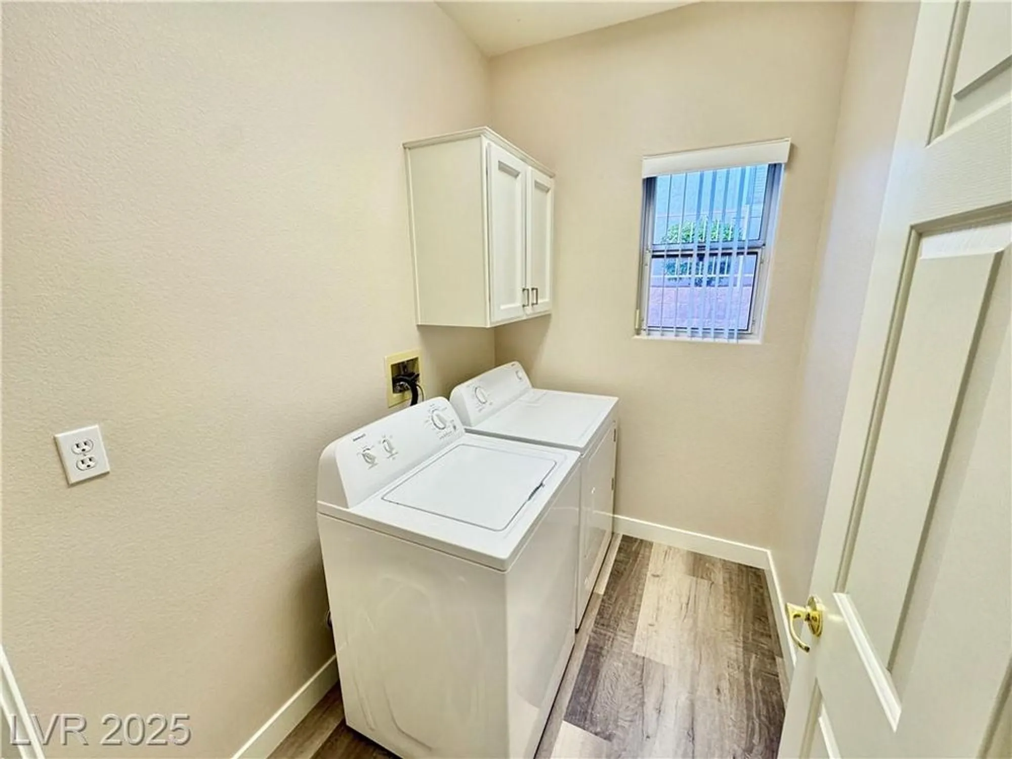 Property Slideshow image 24 of 98 | 10316 bent brook pl, Las Vegas, NV, 89134