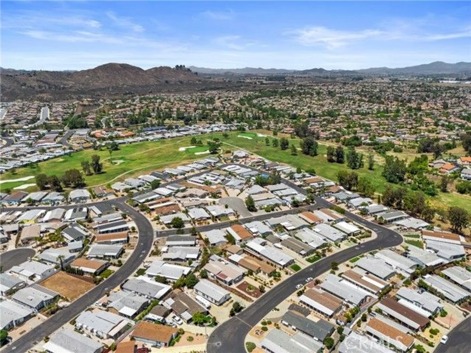 Property Slideshow image 39 of 49 | 29120 calle cisne, Murrieta, CA, 92563