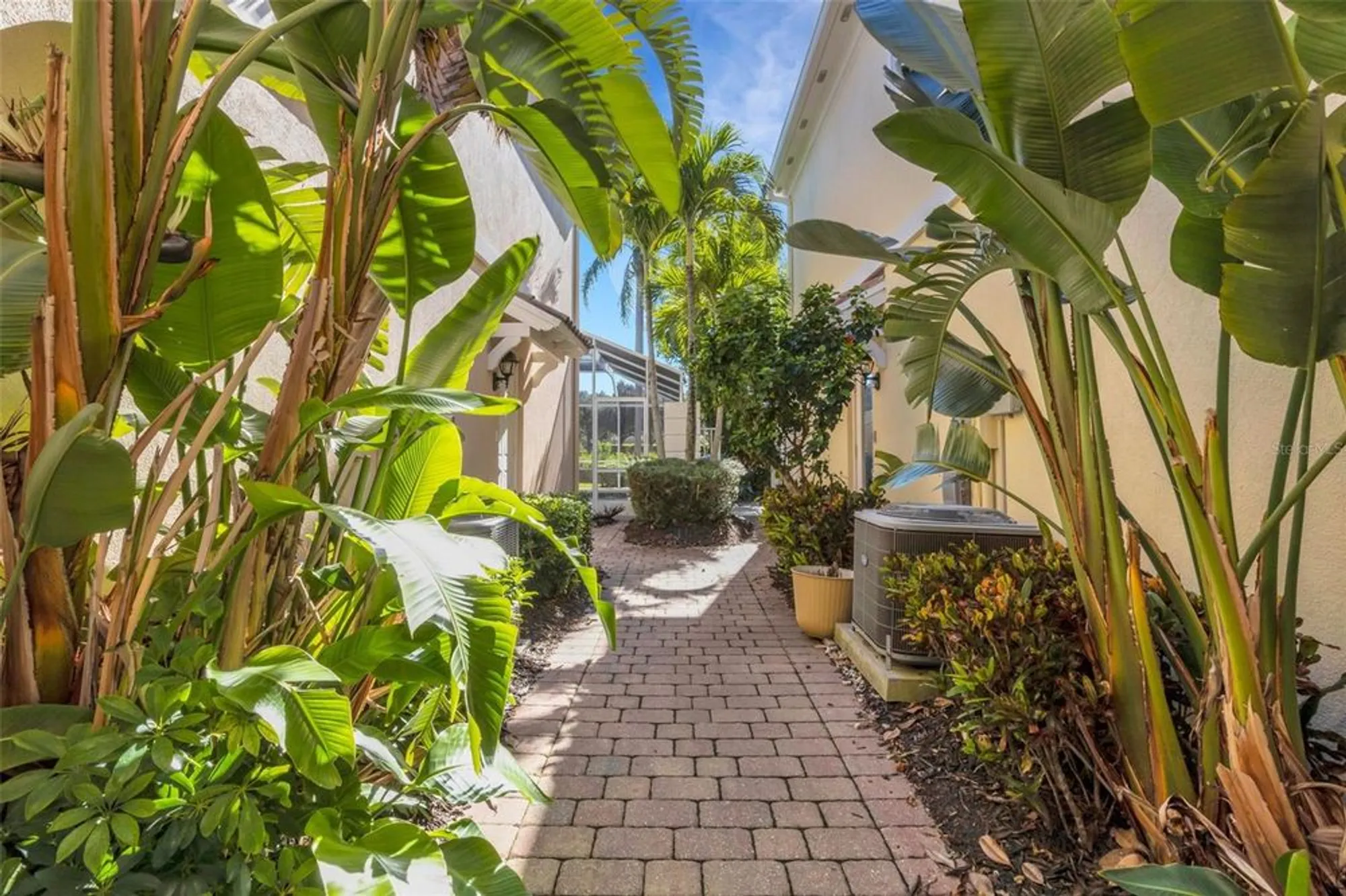 Property Slideshow image 4 of 72 | 7860 bergamo ave, Sarasota, FL, 34238