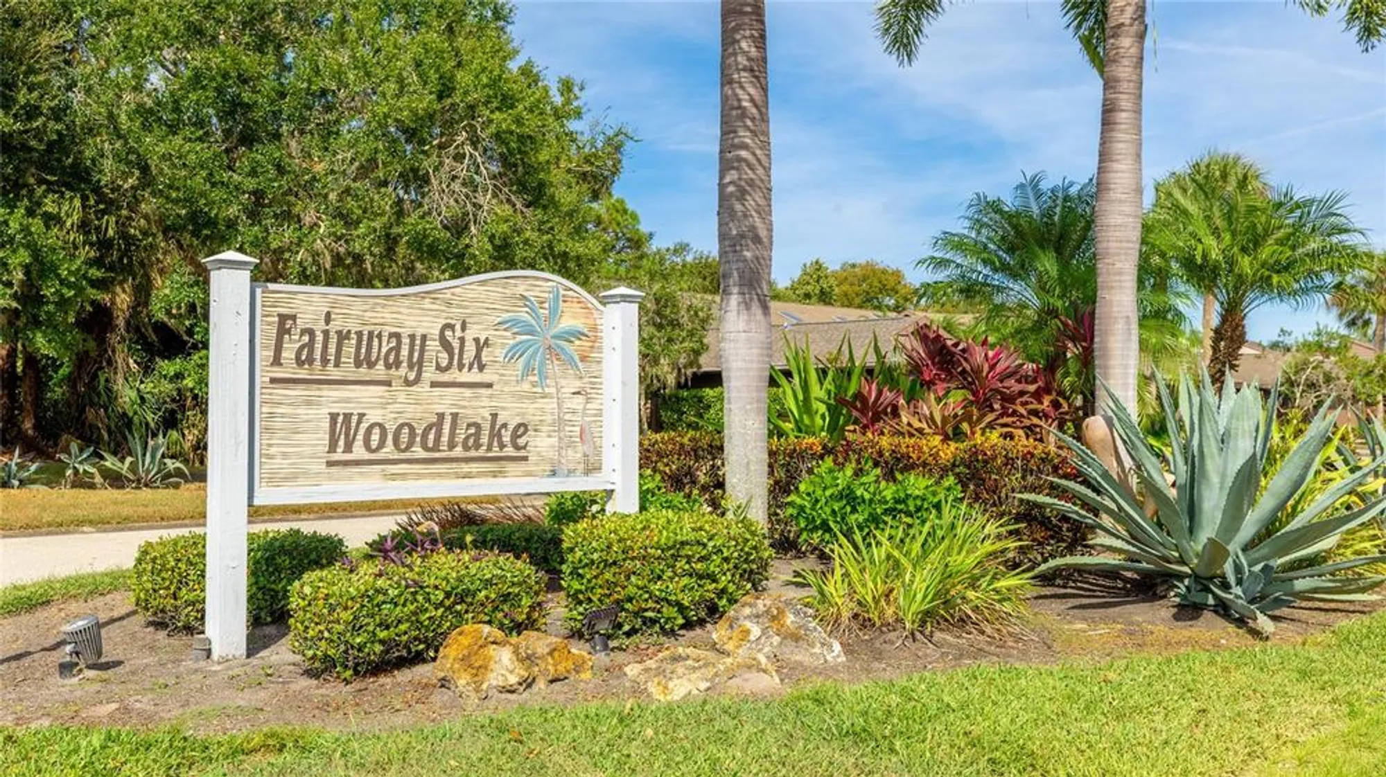 Property Slideshow image 34 of 44 | 7106 saint andrews ln, Sarasota, FL, 34243