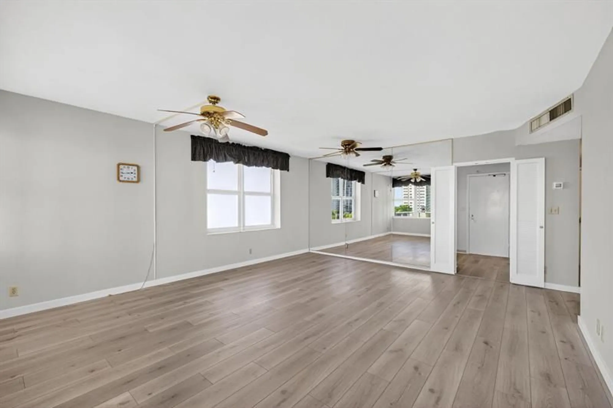 Property Slideshow image 9 of 39 | 3333 ne 34th st 615, Fort Lauderdale, FL, 33308