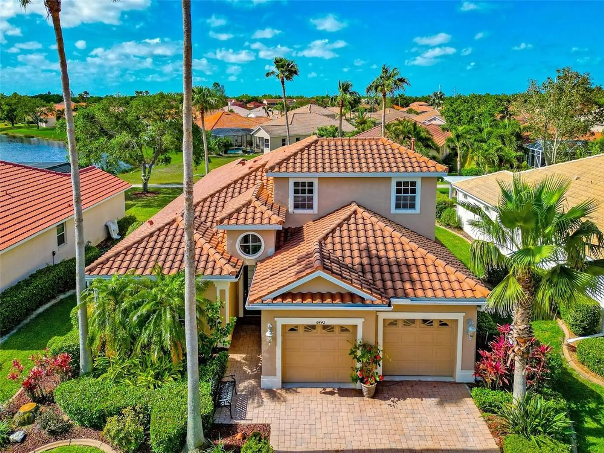 Property Slideshow image 2 of 34 | 6442 tailfeather way, Bradenton, FL, 34203