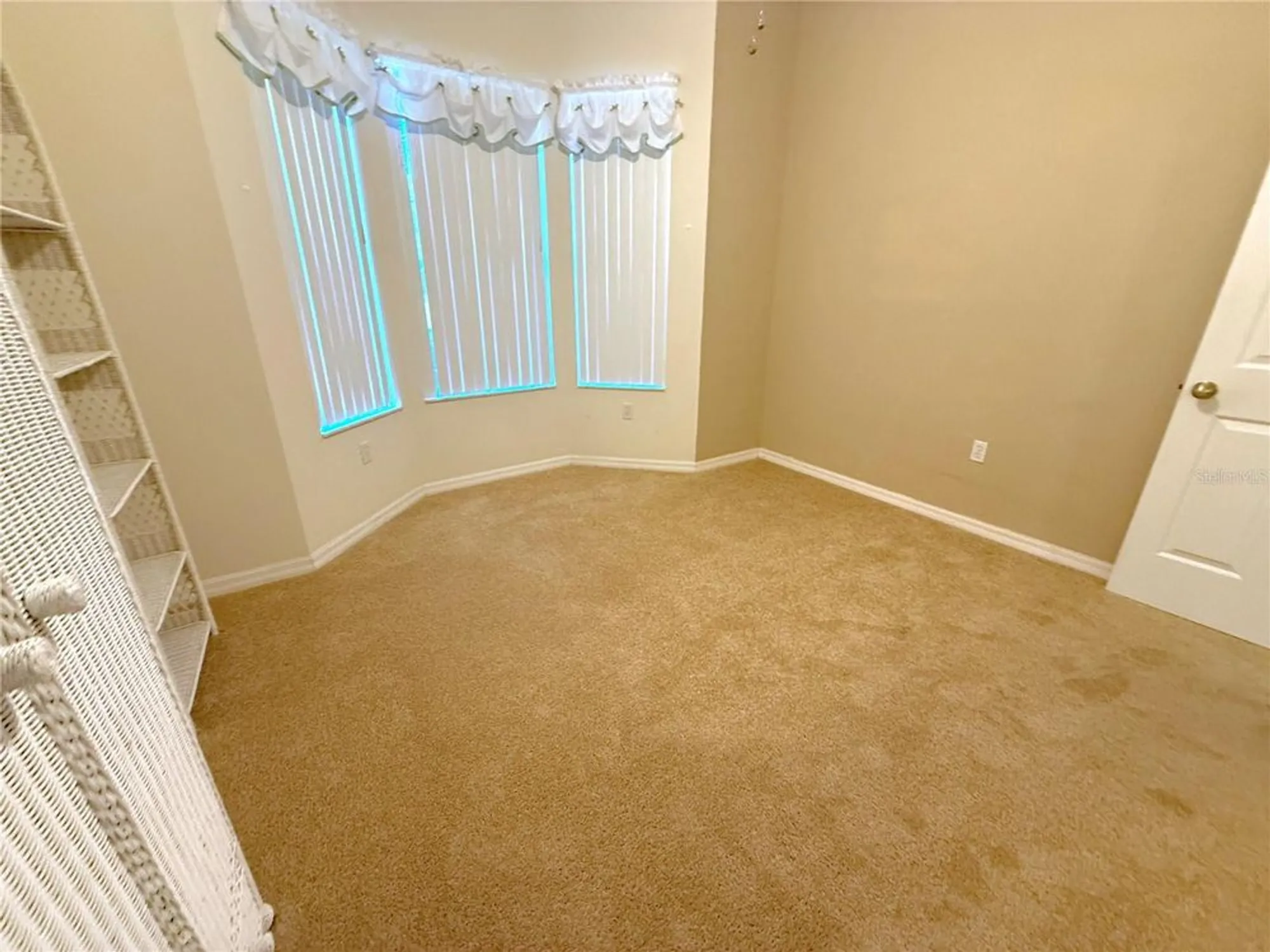 Property Slideshow image 13 of 31 | 11204 clear oak cir, New Port Richey, FL, 34654