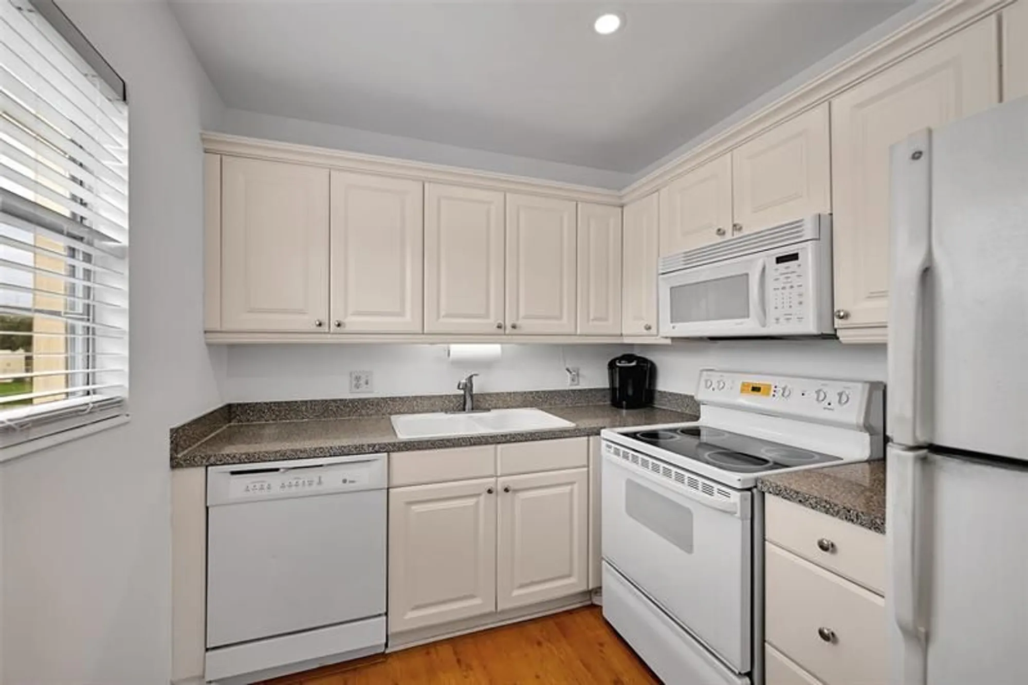 Property Slideshow image 24 of 58 | 375 dorset i # 375, Boca Raton, FL, 33434