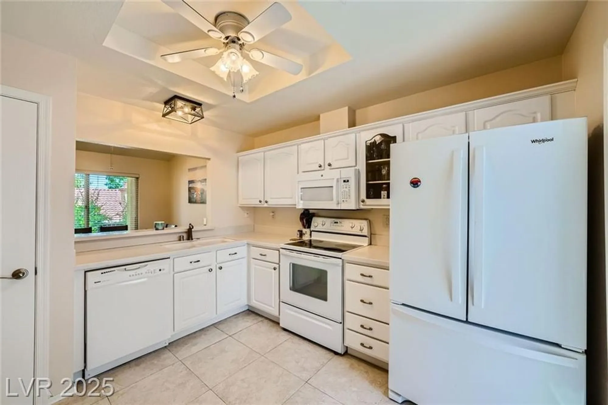 Property Slideshow image 17 of 53 | 9024 starmount dr, Las Vegas, NV, 89134