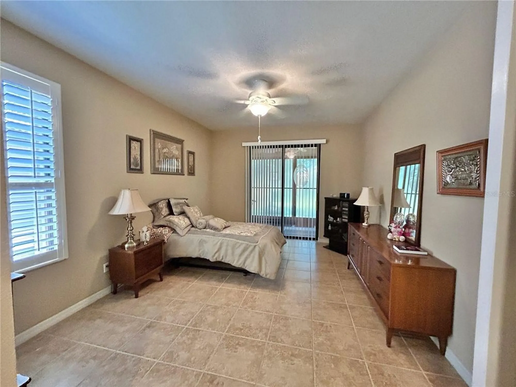 Property Slideshow image 13 of 22 | 116 silver falls dr, Apollo Beach, FL, 33572